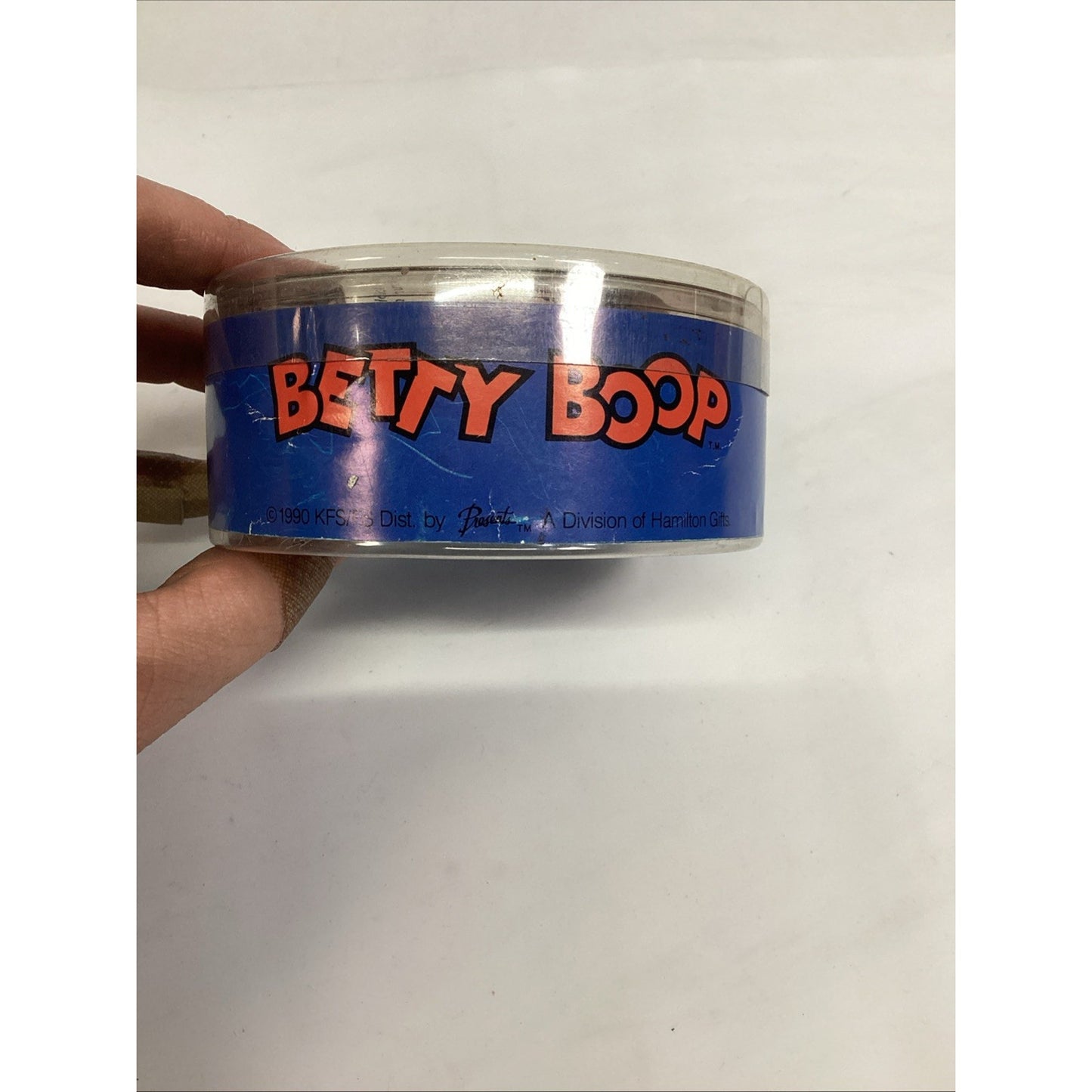 Vintage 1990 Container - Betty Boop Keychains - New - 5.3 Ounces