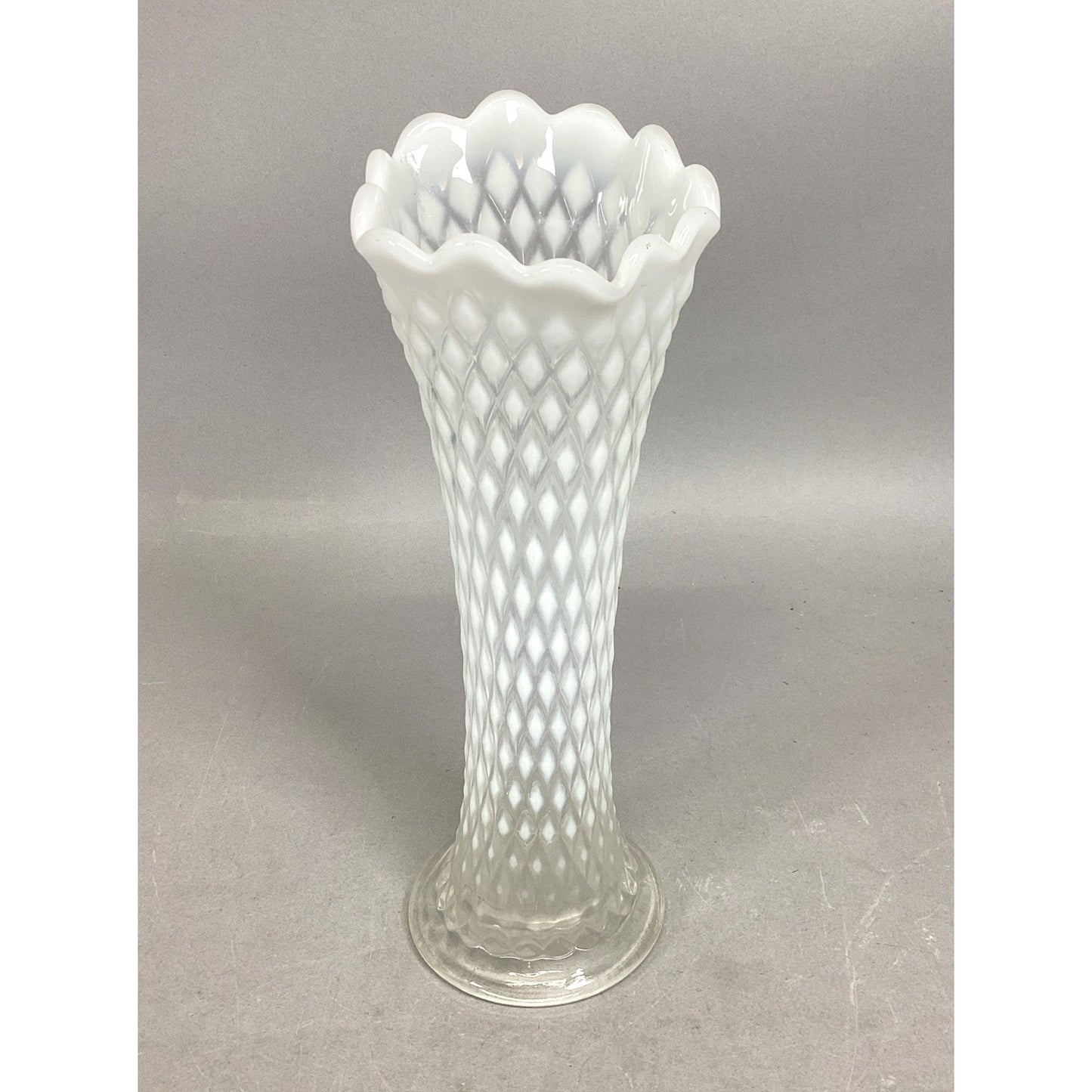 VTG Northwood Glass Diamond Point EAPG Ruffled Vase - Opalescent White - 11” H