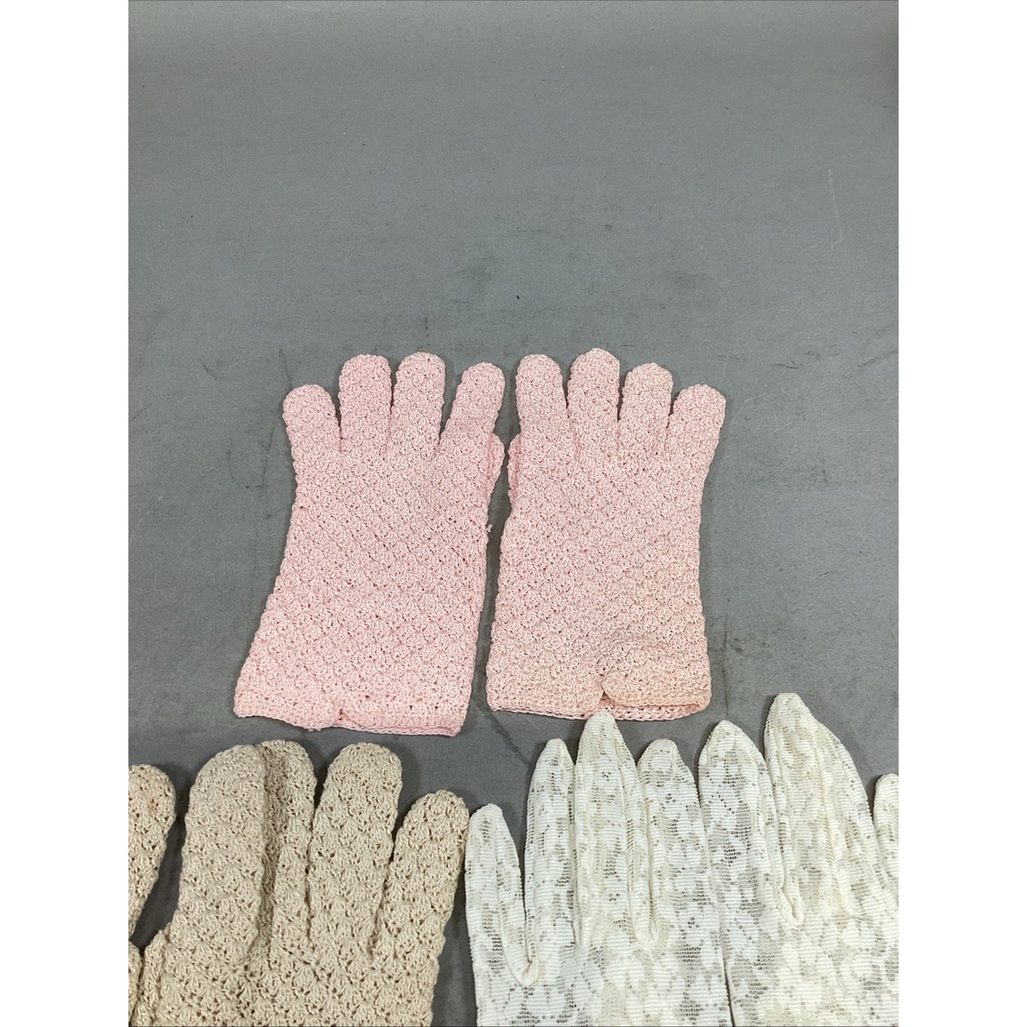 Set Of 3 Bloomingdale’s Women’s Gloves -Pink, Tan - Italy & White Lace - Austria