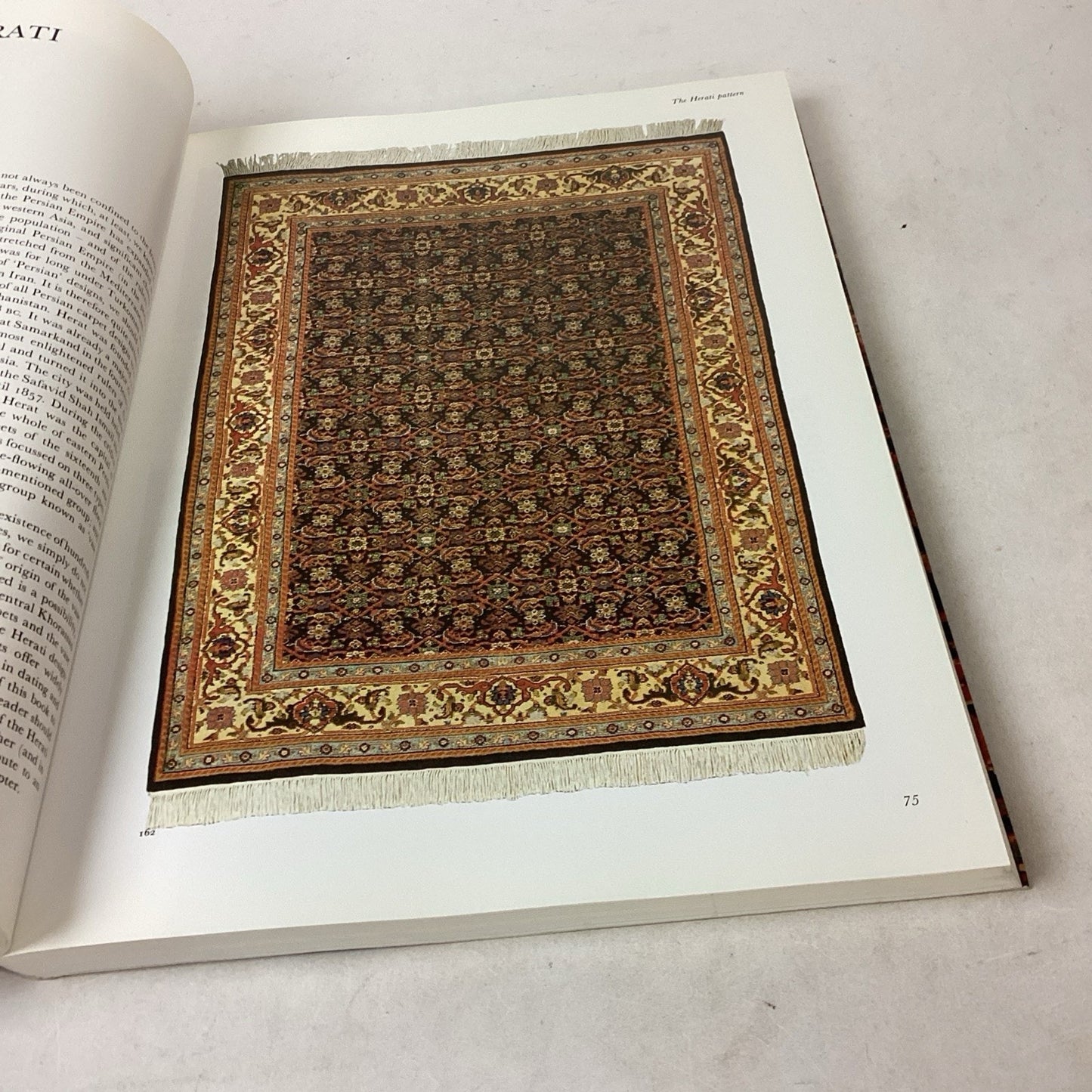 Oriental Carpet Design, Rugs And Carpets & Oriental Rugs & Carpets Books