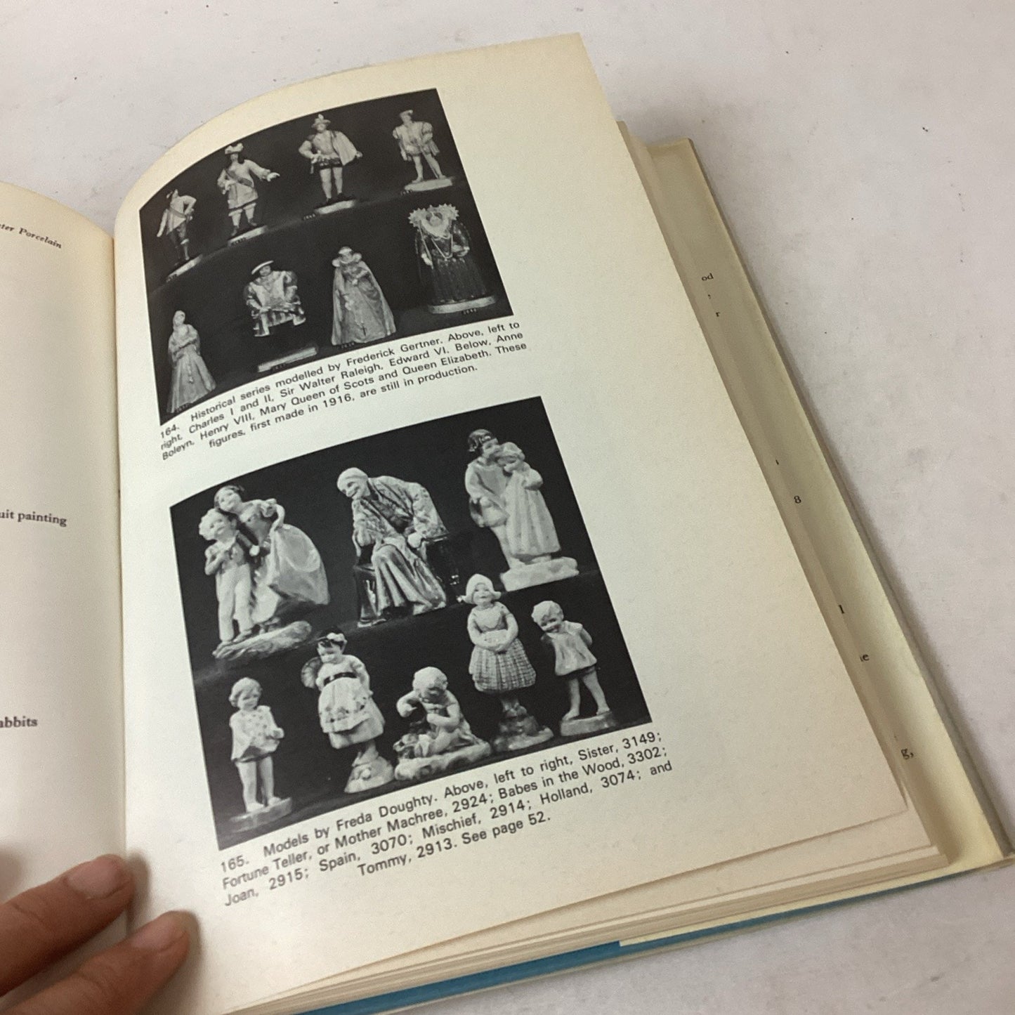 Royal Worcester Porcelain Book Henry Sandon Hard Cover - 1975