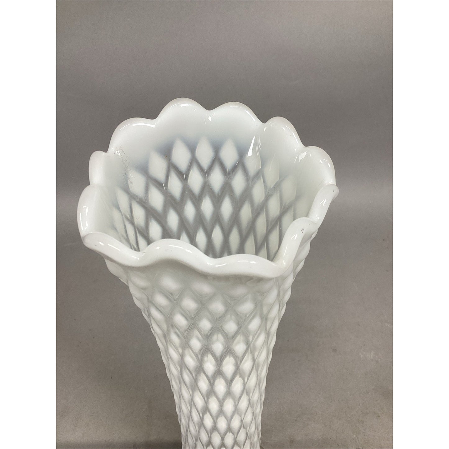 VTG Northwood Glass Diamond Point EAPG Ruffled Vase - Opalescent White - 11” H