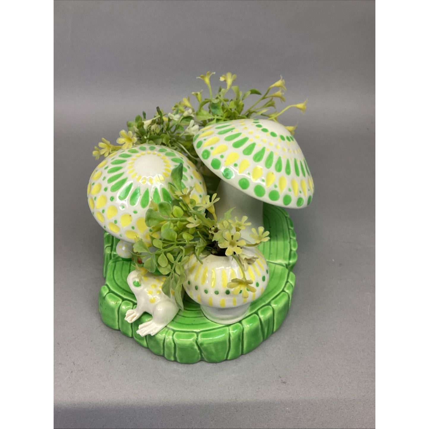 Ceramic Spring Time Statue - Frogs, Mushrooms, Plants Figurine - 6”Hx8”Lx6.5”W