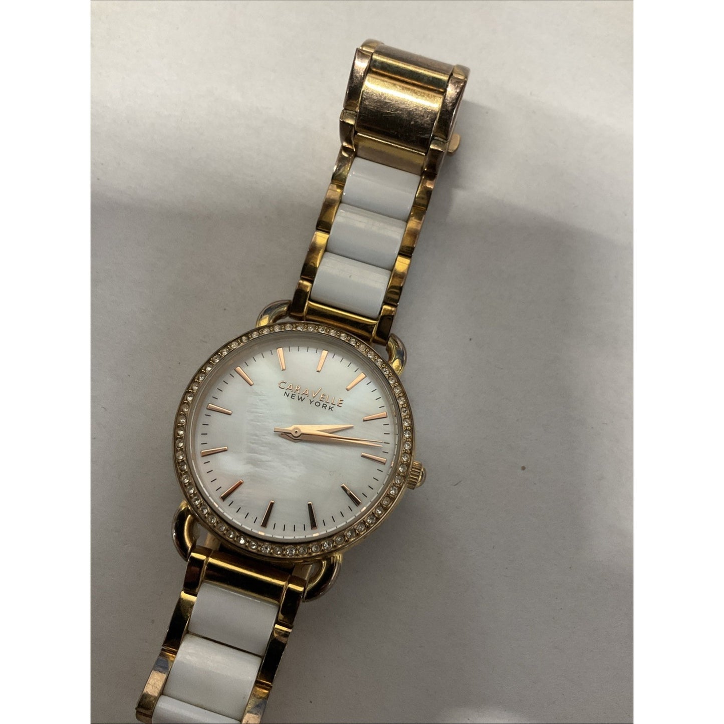 Beautiful Caravelle By Bulova Ladies Quartz Watch MOP Dial Gold Tone New Battery