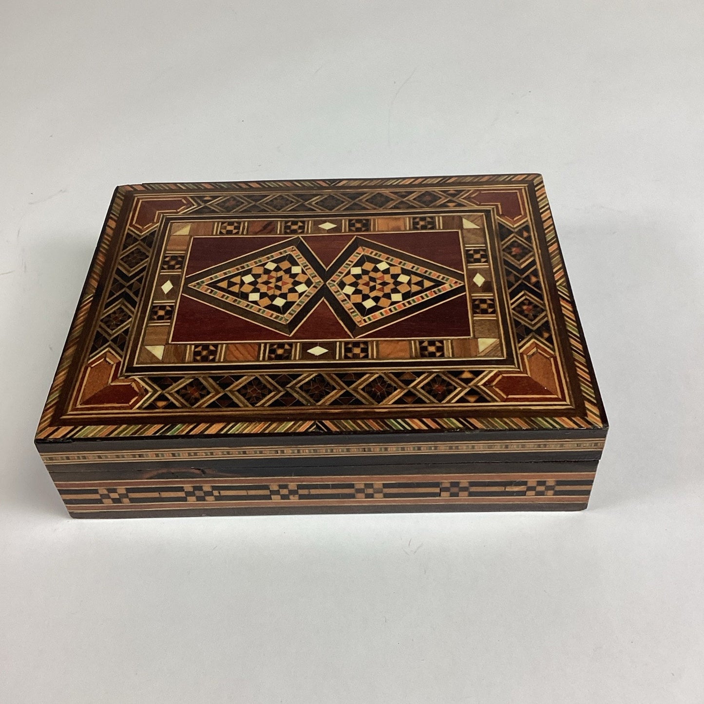VINTAGE Mosaic Wooden Jewelry Hinged Trinket Box W/ Red Velvet Interior - 7.75”L