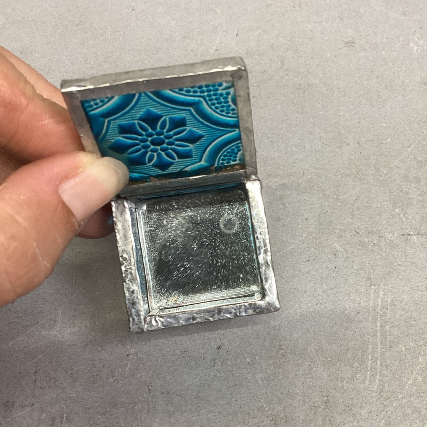 Vintage Handmade Blue Floral Stained Glass Trinket Box - 1.25”D - Indonesia