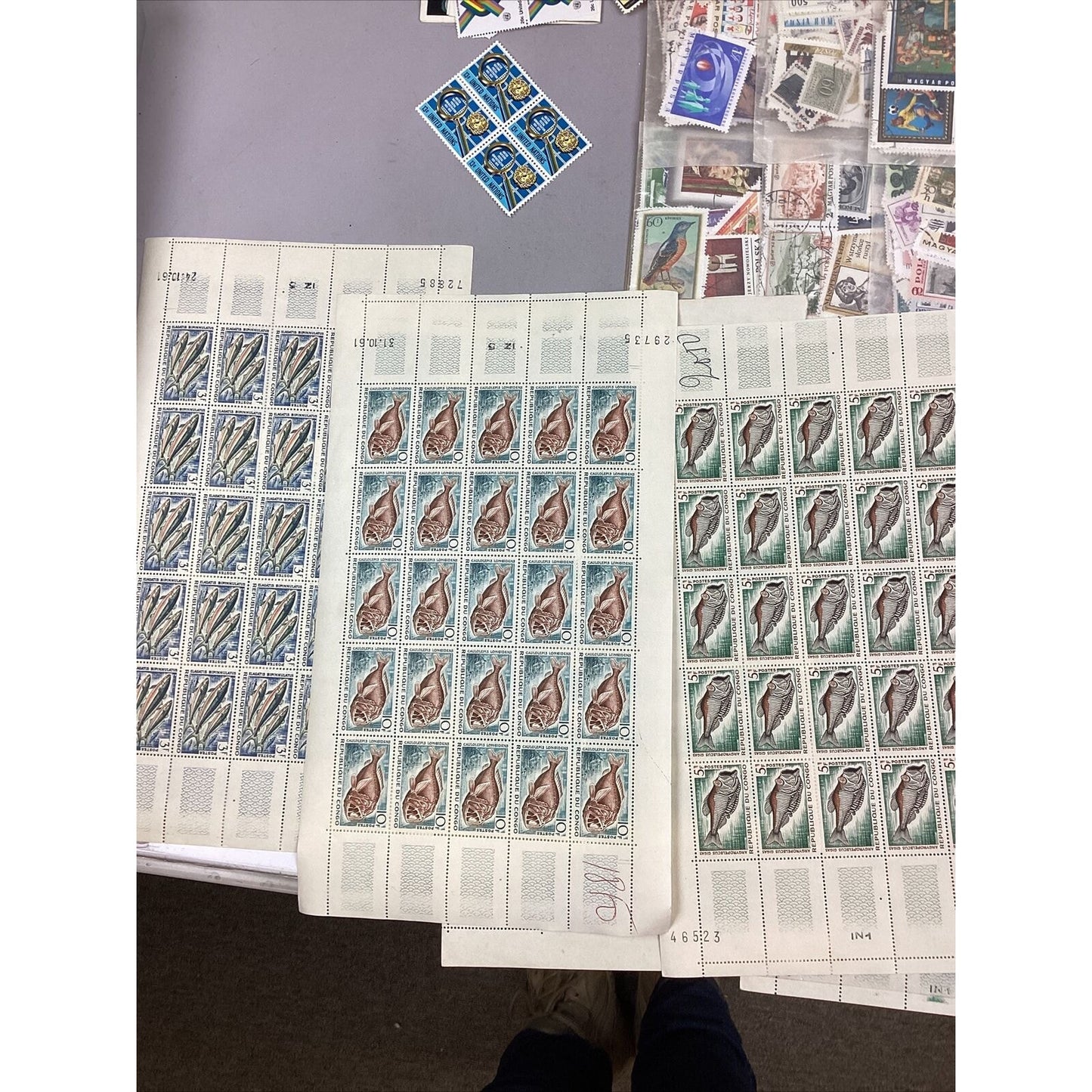 Large Lot Of Vintage USA And Foreign Stamps - New & Used Variety