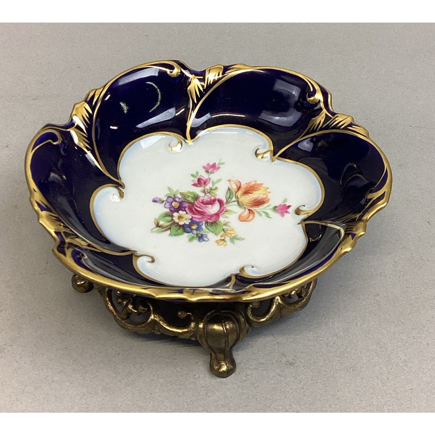 VINTAGE JLMENAU GRAF VON HENNEBERG ECHT COBALT PORCELAIN DISH ON BRASS PEDESTAL