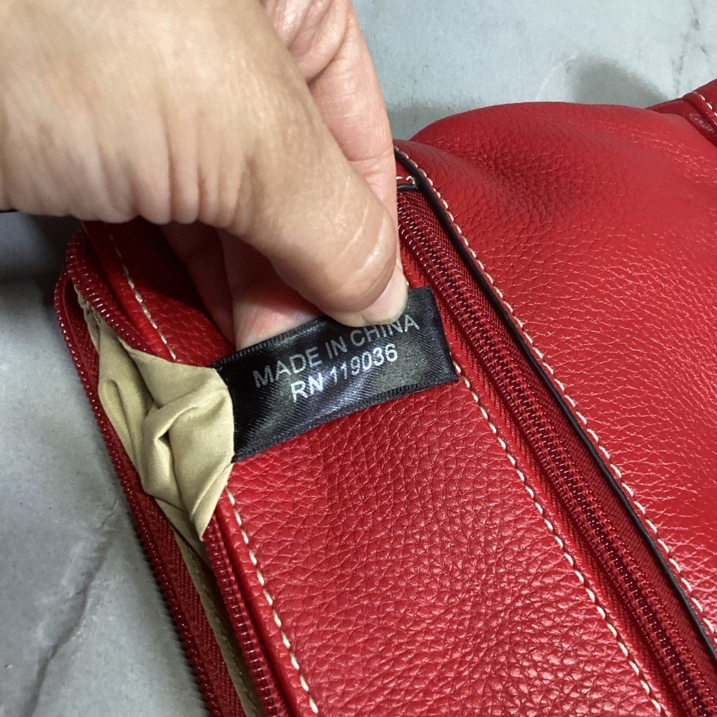 Giani Bernini Red Leather Shoulderbag With Adjustable Strap