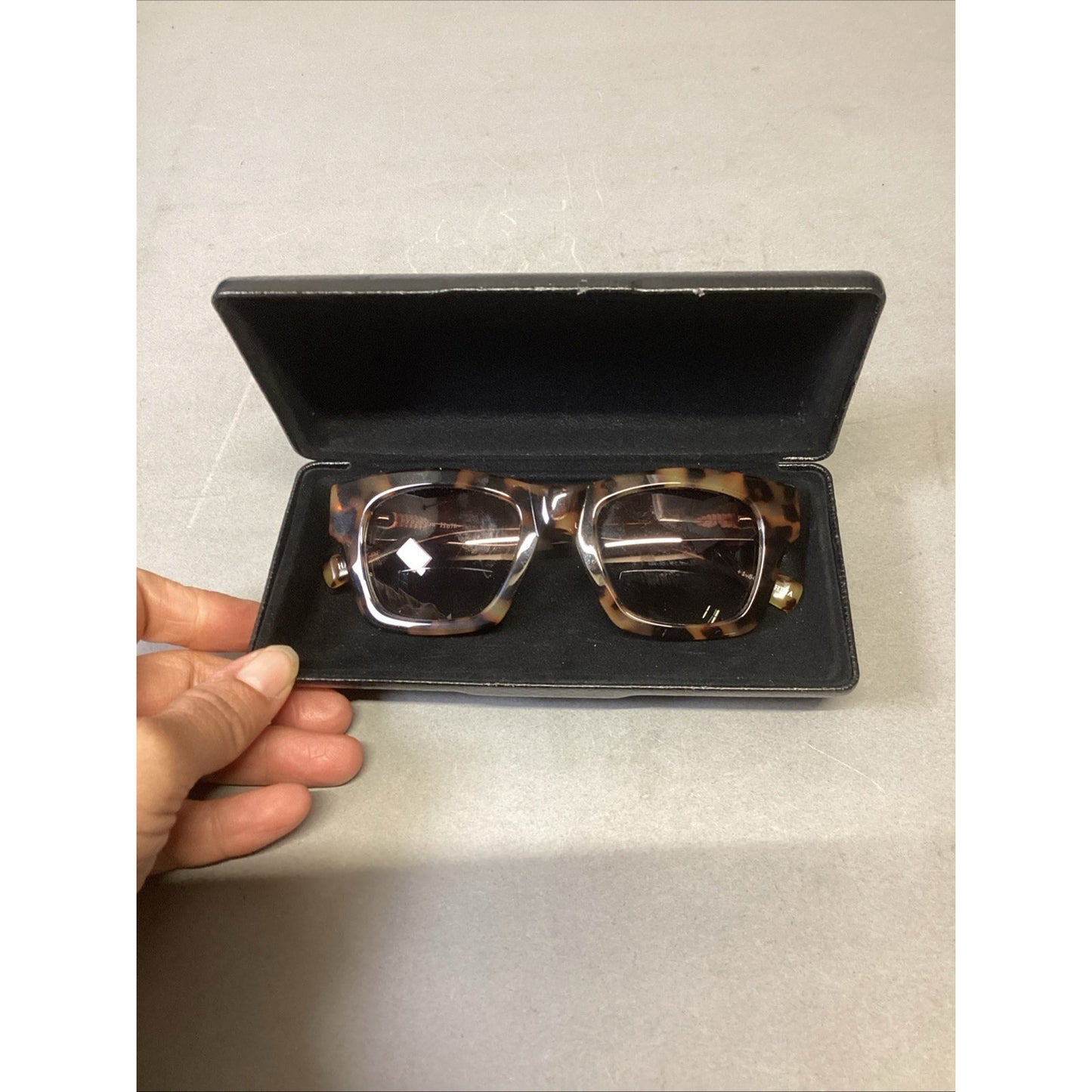Eyebobs Handmade Tortoise Shell Bifocal Womens Sunglasses/Case Helen Back 162-19