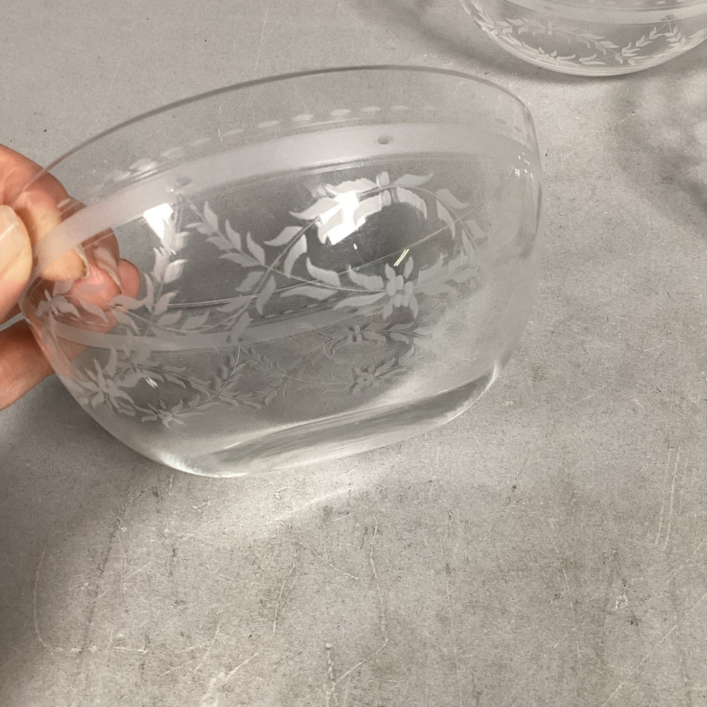 Set Of 3 Frosted Design Berry Or Dessert Bowls - 5”D