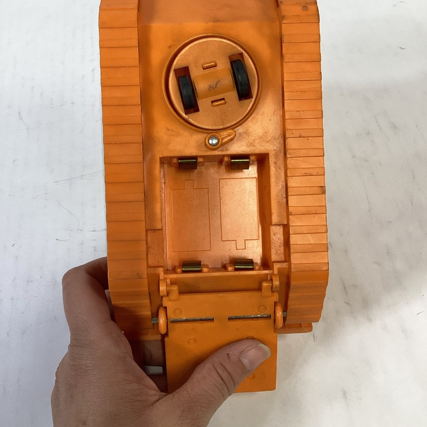 UFO : VERY RARE MISSILE TANK ELECTRONIC MODEL - Incomplete - Parts Or Repair