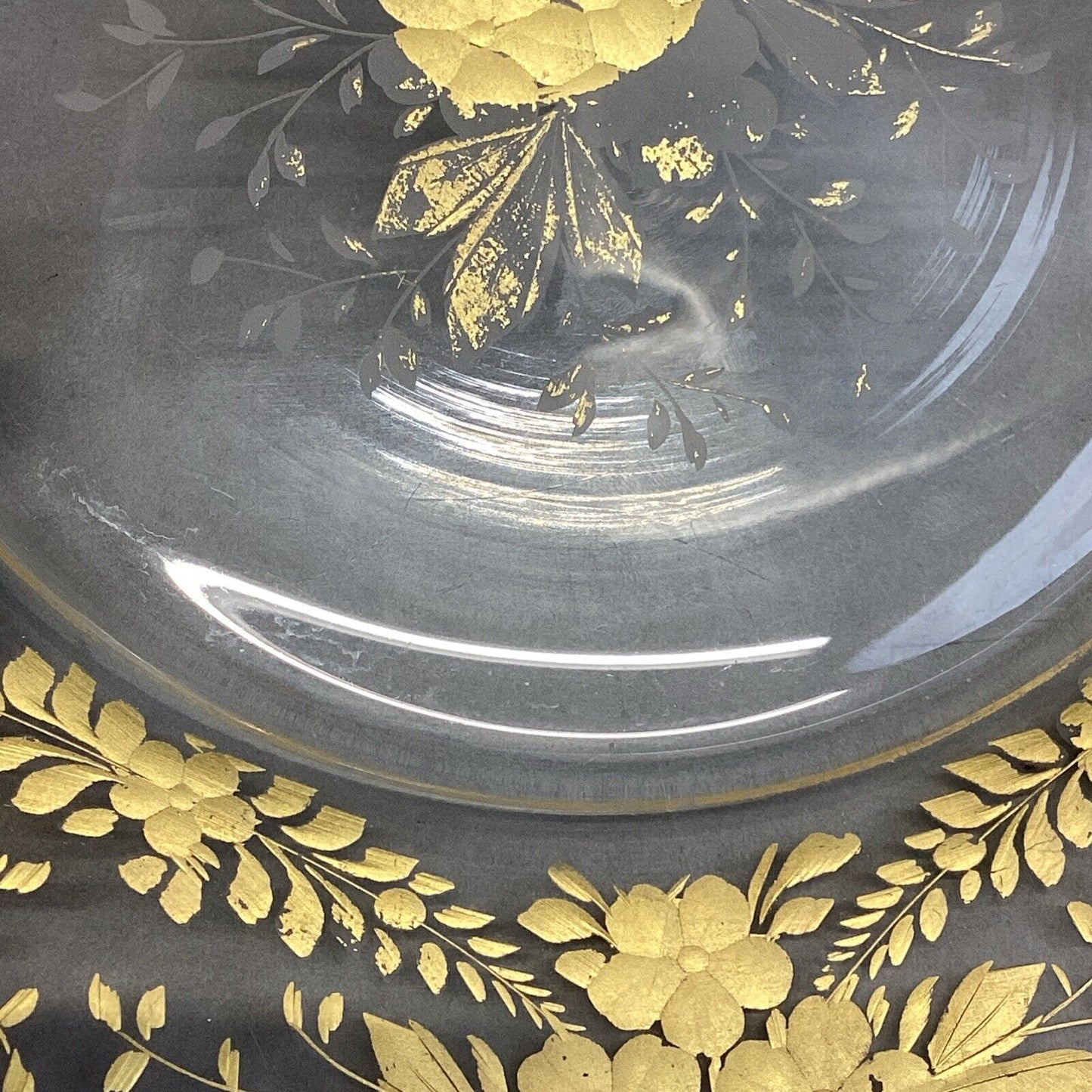 Gold Flower Glass Pitcher - 7”H And Dinner Plate Set - 9.5”D
