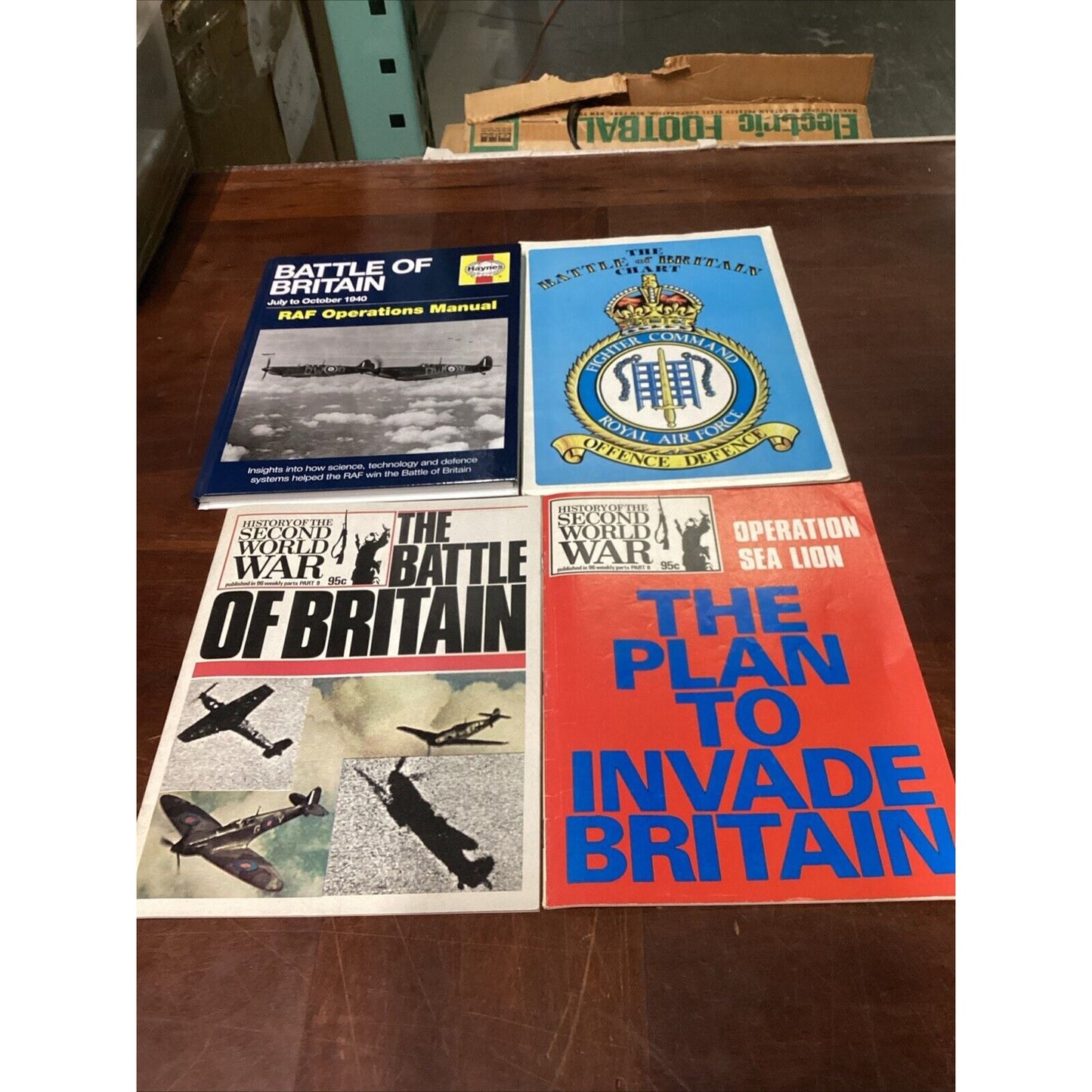 Lot Of 4 - The Battle Of Britain Book And 3 Magazines