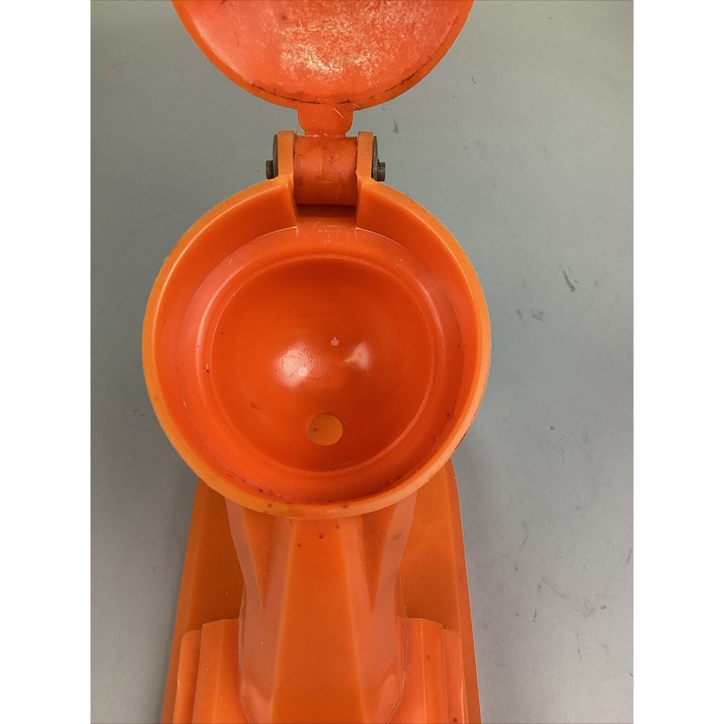 Manual Orange Grapefruit Juicer Citrus Press Squeeze - Large Plastic