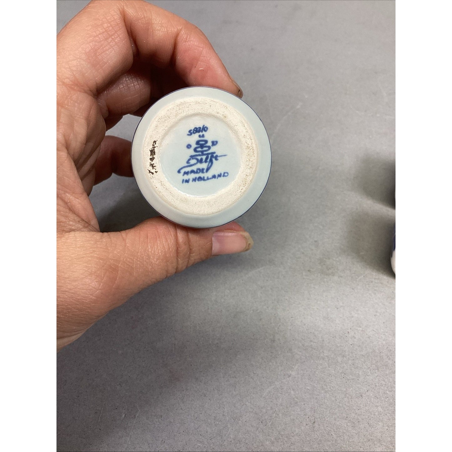 Delft Salt & Pepper Shakers W/ 4 Delft Napkin Ring Holders