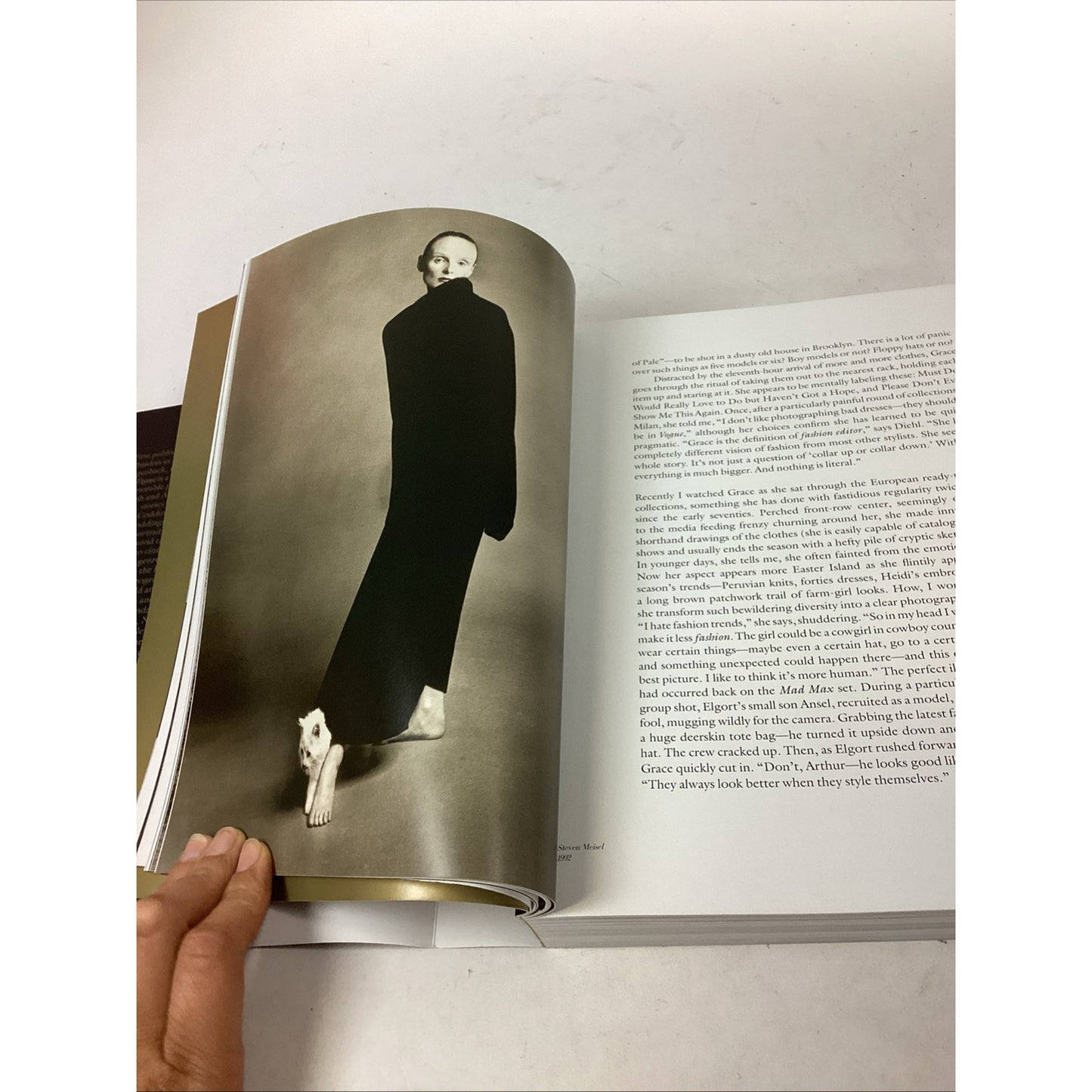 Grace: Thirty Years of Fashion at Vogue - Softcover Book