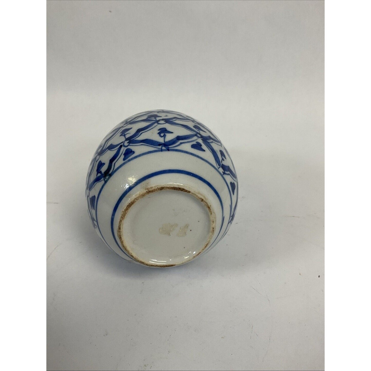 Vintage Cobalt Blue and White Vase With Flowers With Swirls Diamonds 5-1/2"H
