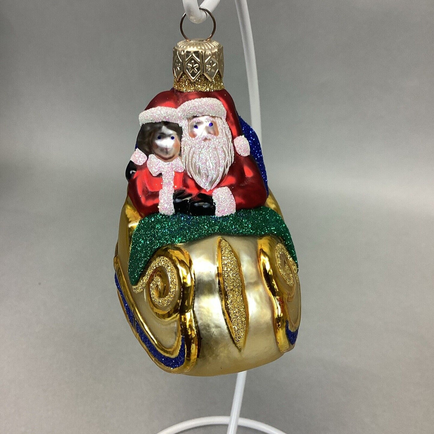 PATRICIA BREEN "Love is in the Air" Glass Christmas Ornament - No Tag