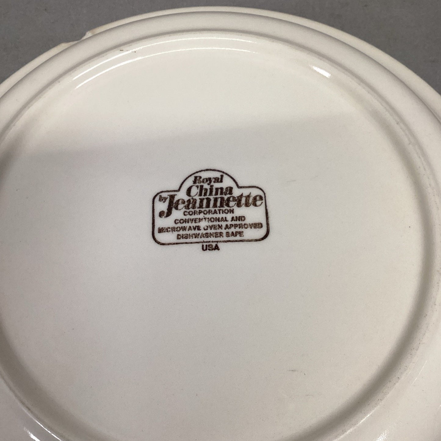Royal China By Jeanette Blue Currier & Ives "Snowy Morning" 10" Pie Plate