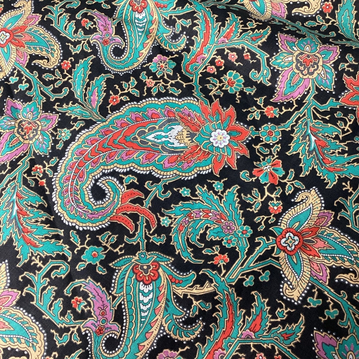 Women’s Multicolored Paisley Skirt - 36” Waist