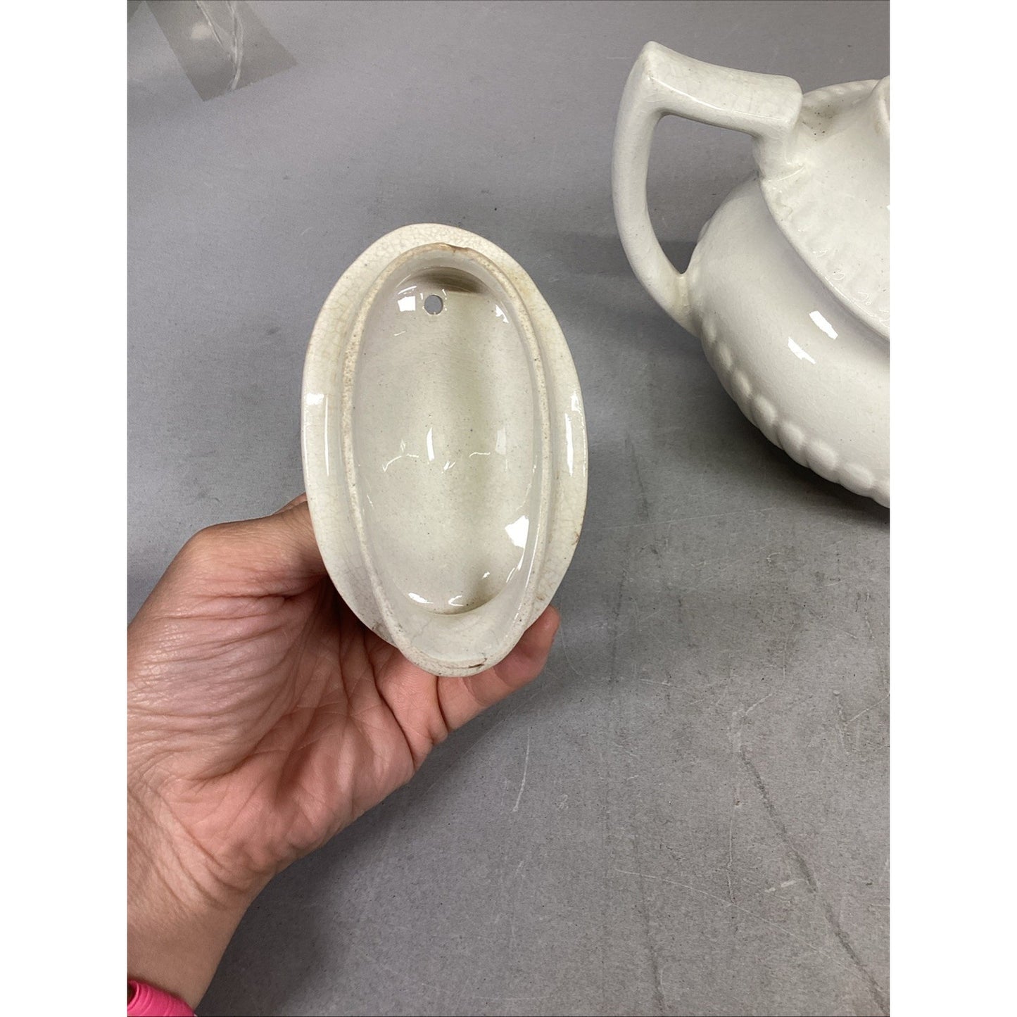 Vintage White Ceramic Teapot With Lid - 9.75x5.5x5.75”