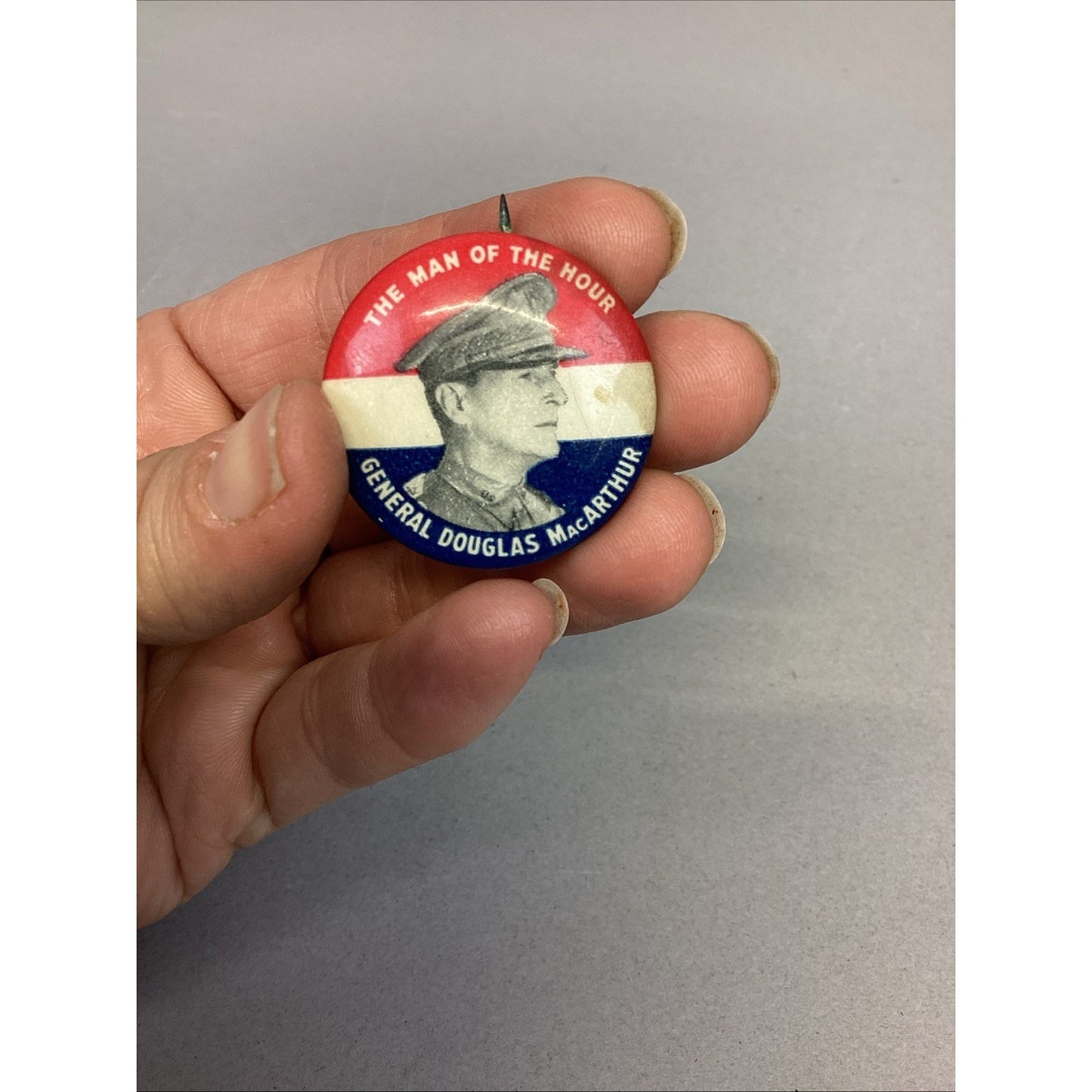 WWII General Douglas MacArthur "Man Of The Hour" Pinback Pin Button