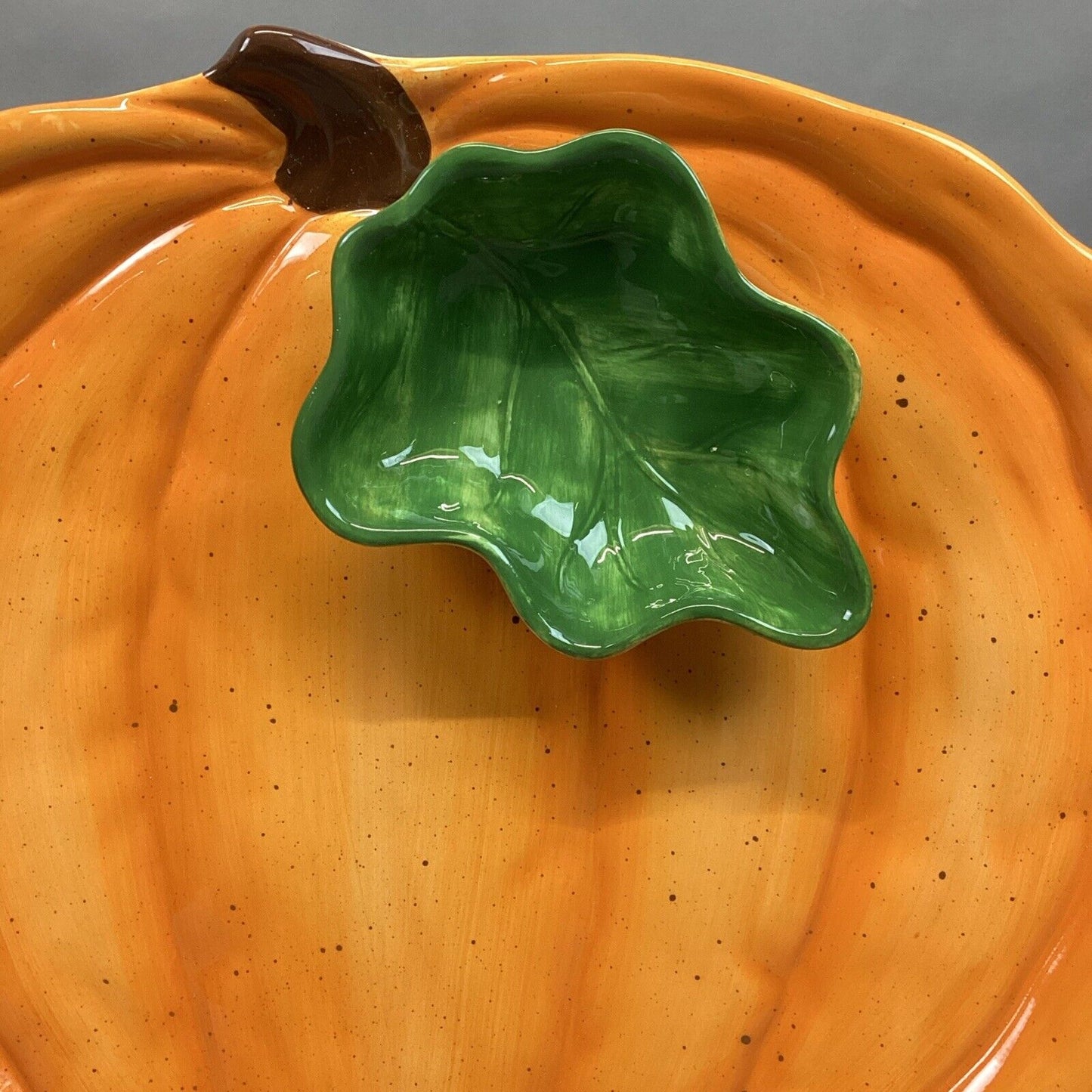 Dept 56 Harvest 15" x 11" Pumpkin Chips N Dip Platter