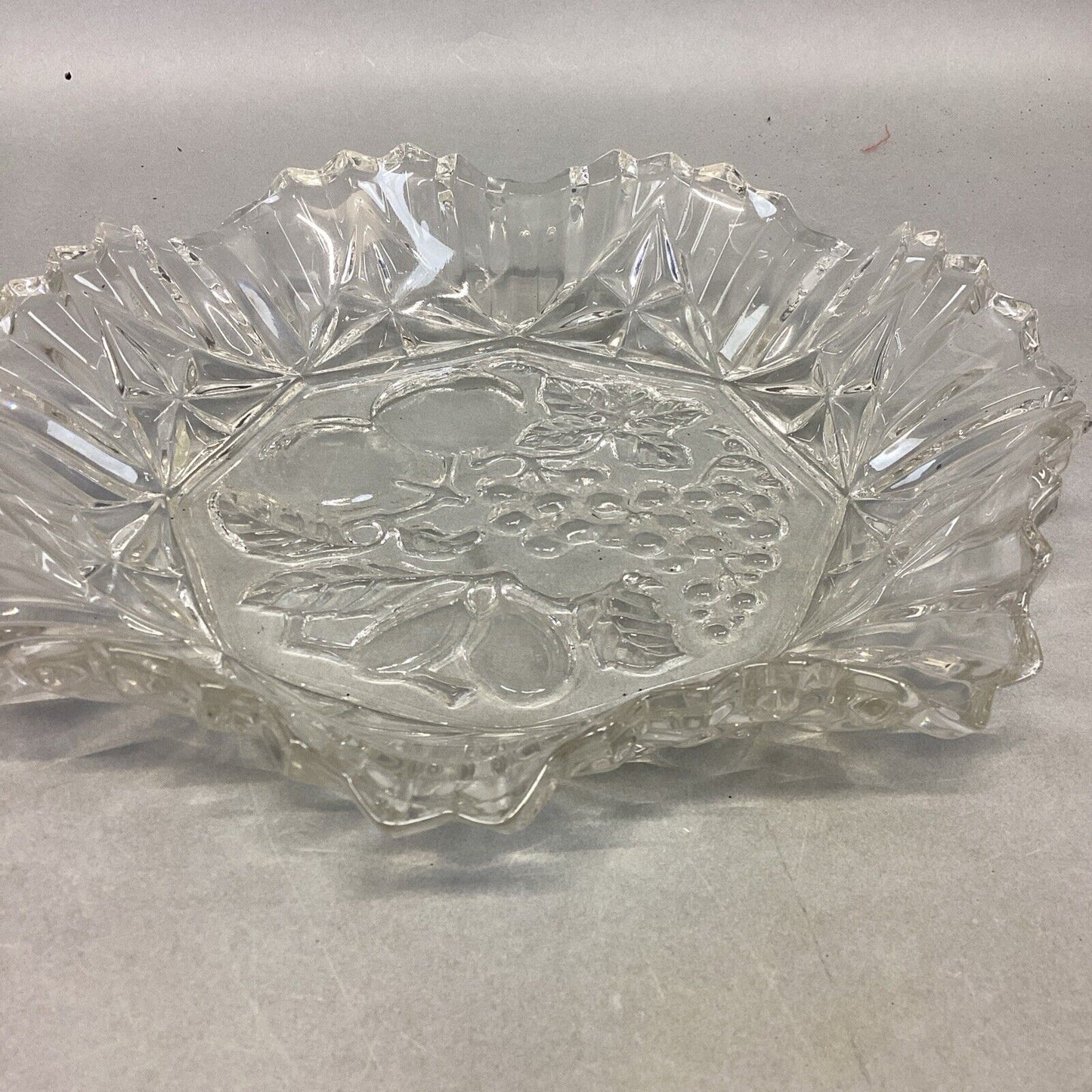 Vintage Federal Glass Pioneer Pattern Serving Bowl Clear Fruit Pressed Glass 10”
