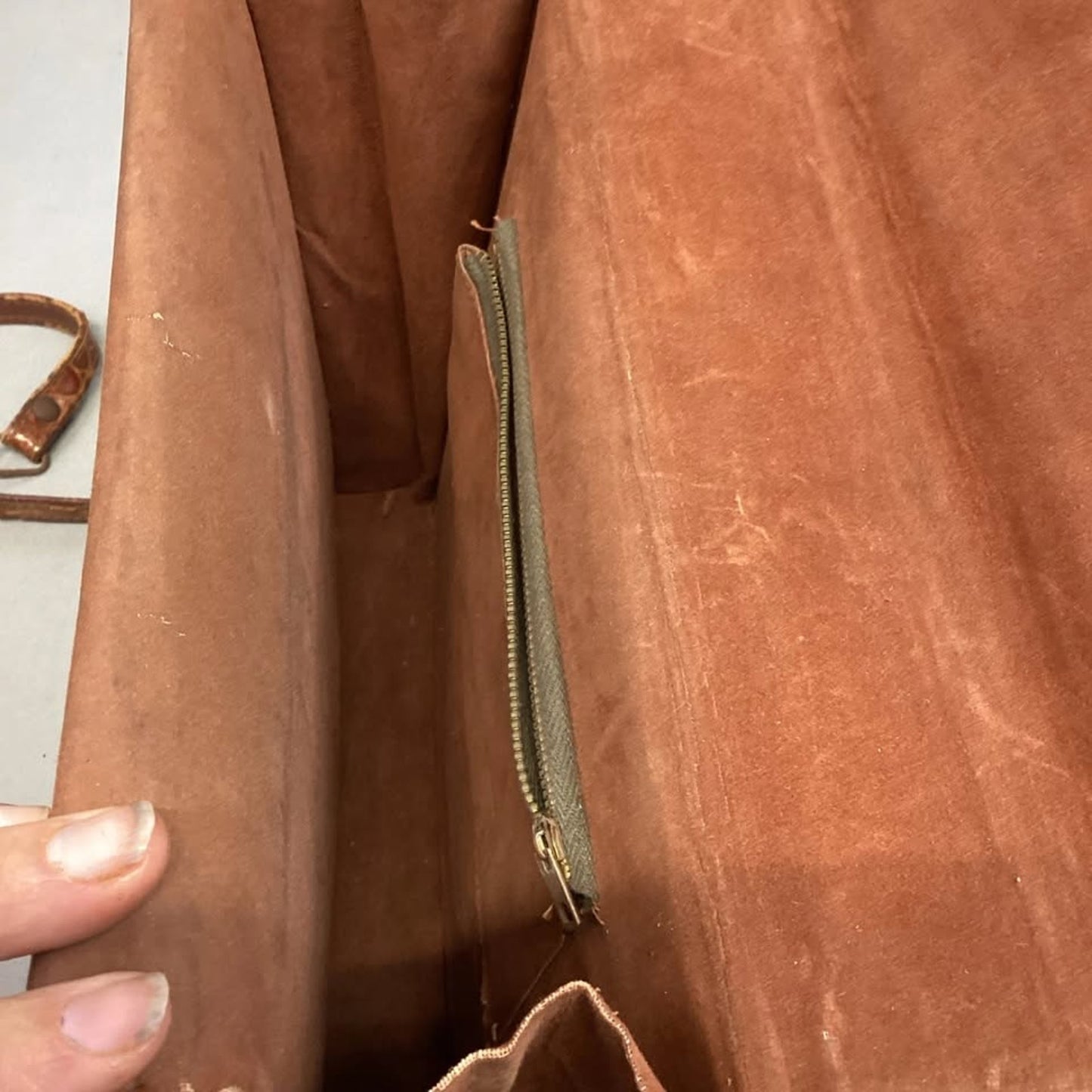 Vintage Genuine Alligator Purse - Damaged Strap
