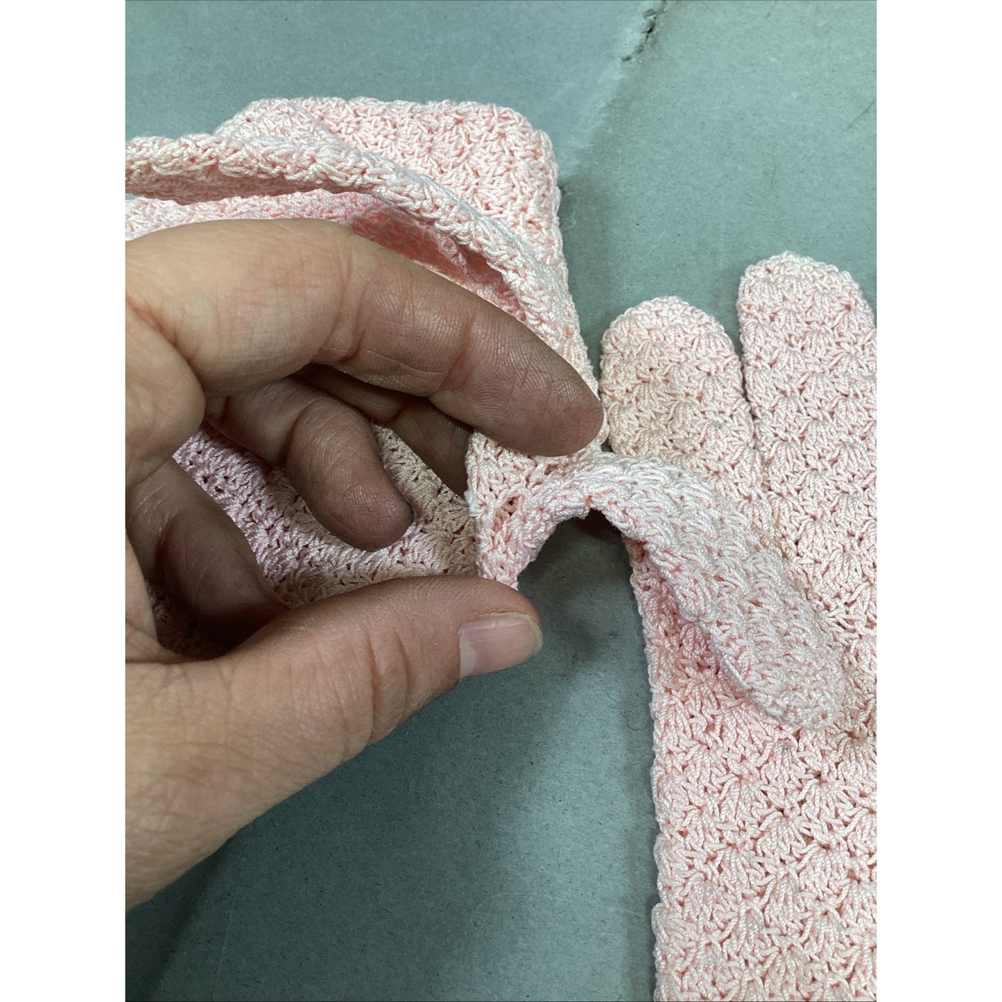 Set Of 3 Bloomingdale’s Women’s Gloves -Pink, Tan - Italy & White Lace - Austria