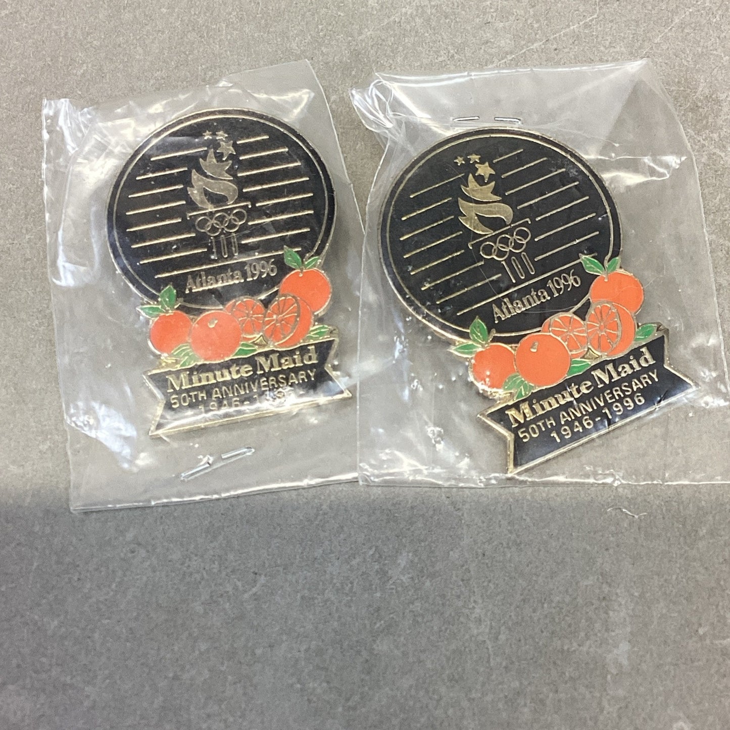 USA Commemorative Atlanta 1996 Olympics Minute Maid XL T-Shirt/7 Pins/Medallion