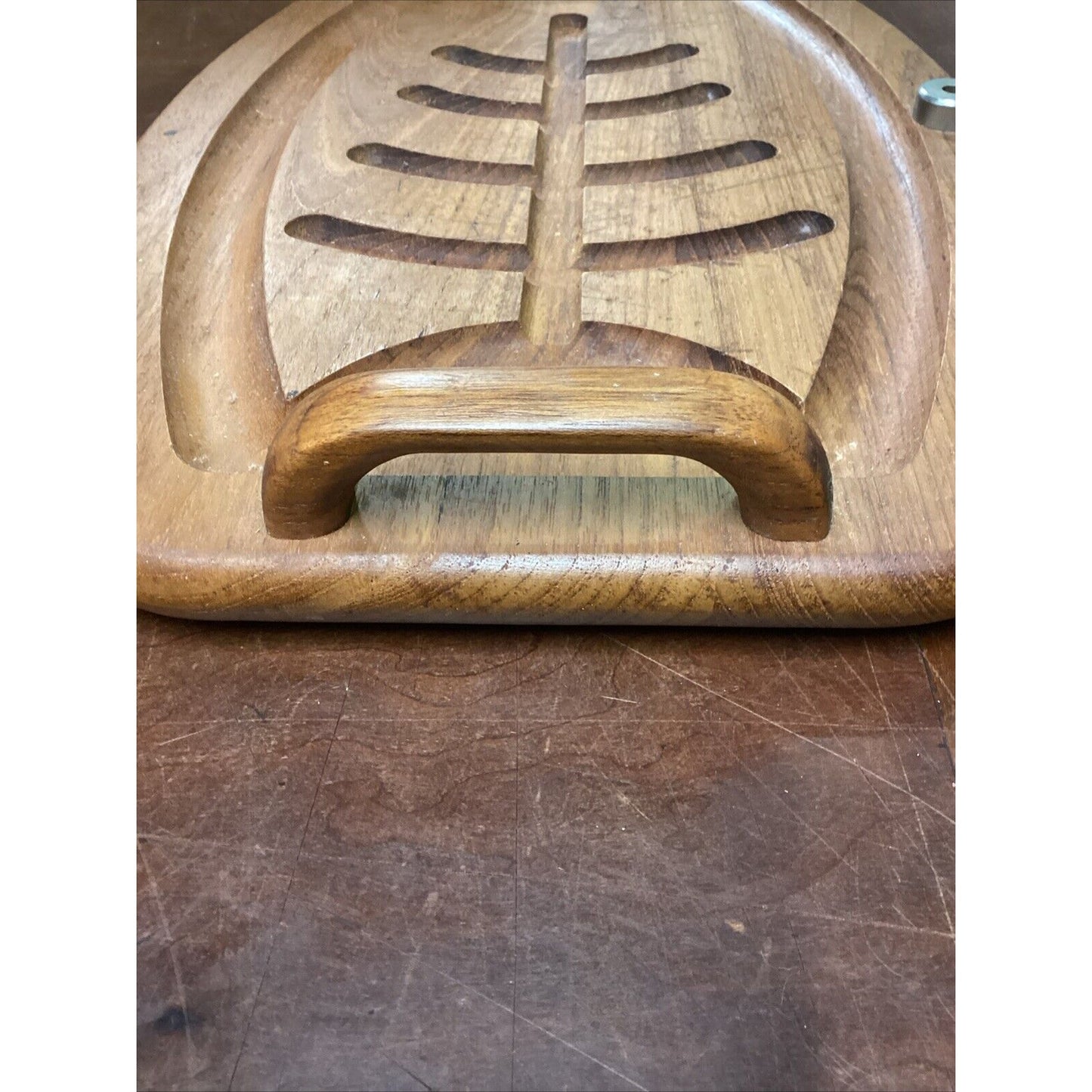 Goodwood Genuine Teak Fish Meat Footed Cutting Board With Handles - 19x13”