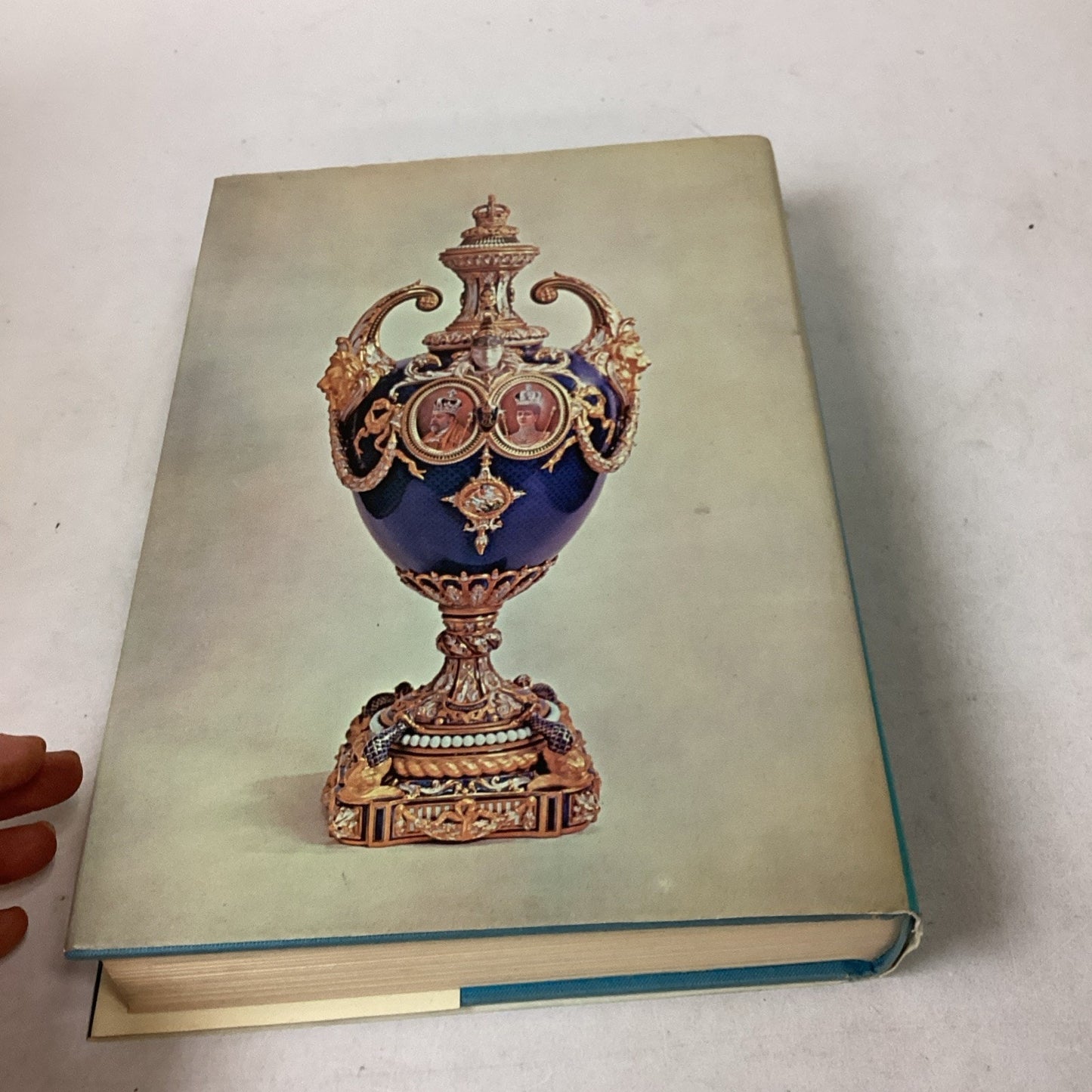 Royal Worcester Porcelain Book Henry Sandon Hard Cover - 1975