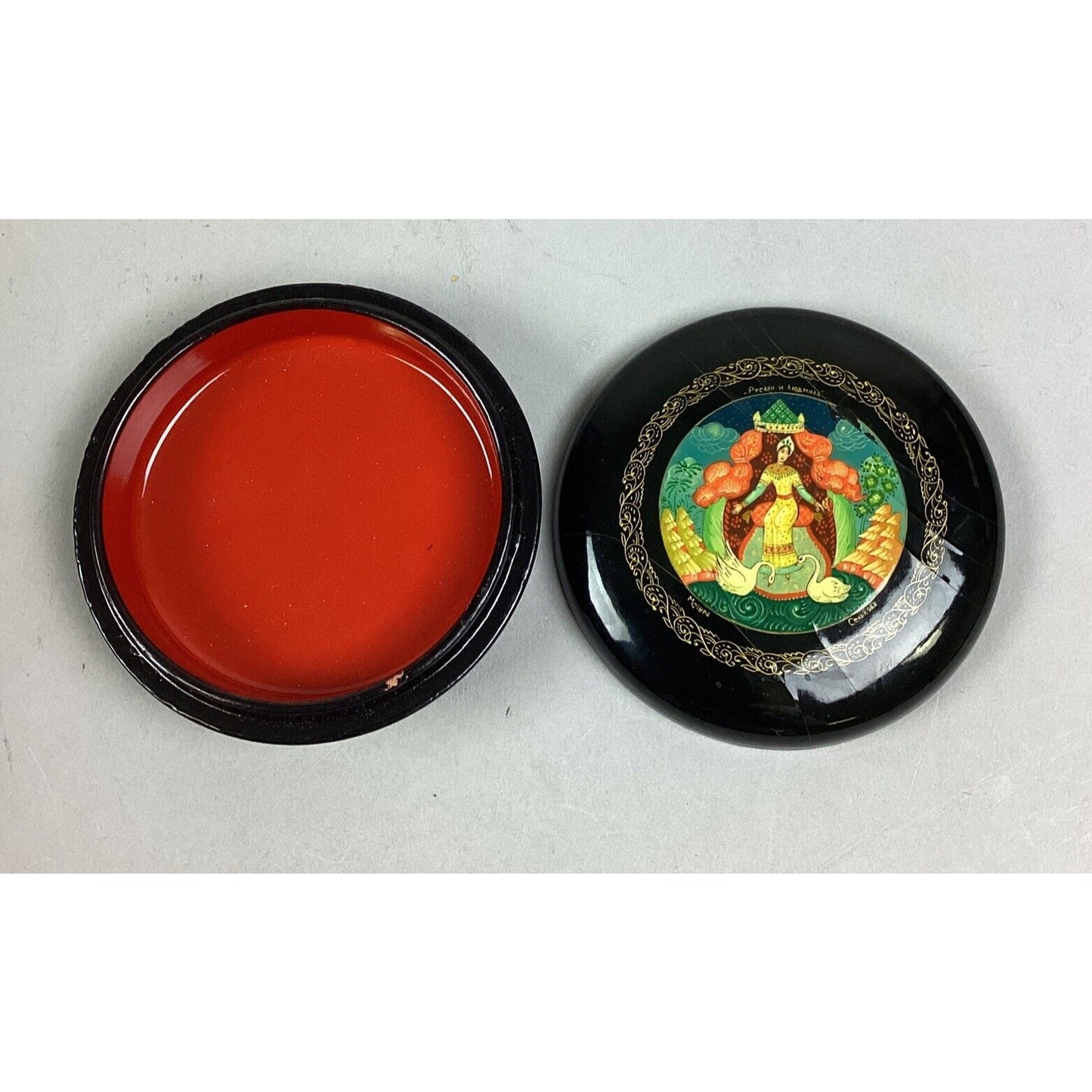 Vintage Russian Hand Made Lacquer Trinket Jewelry Box - 3.5”