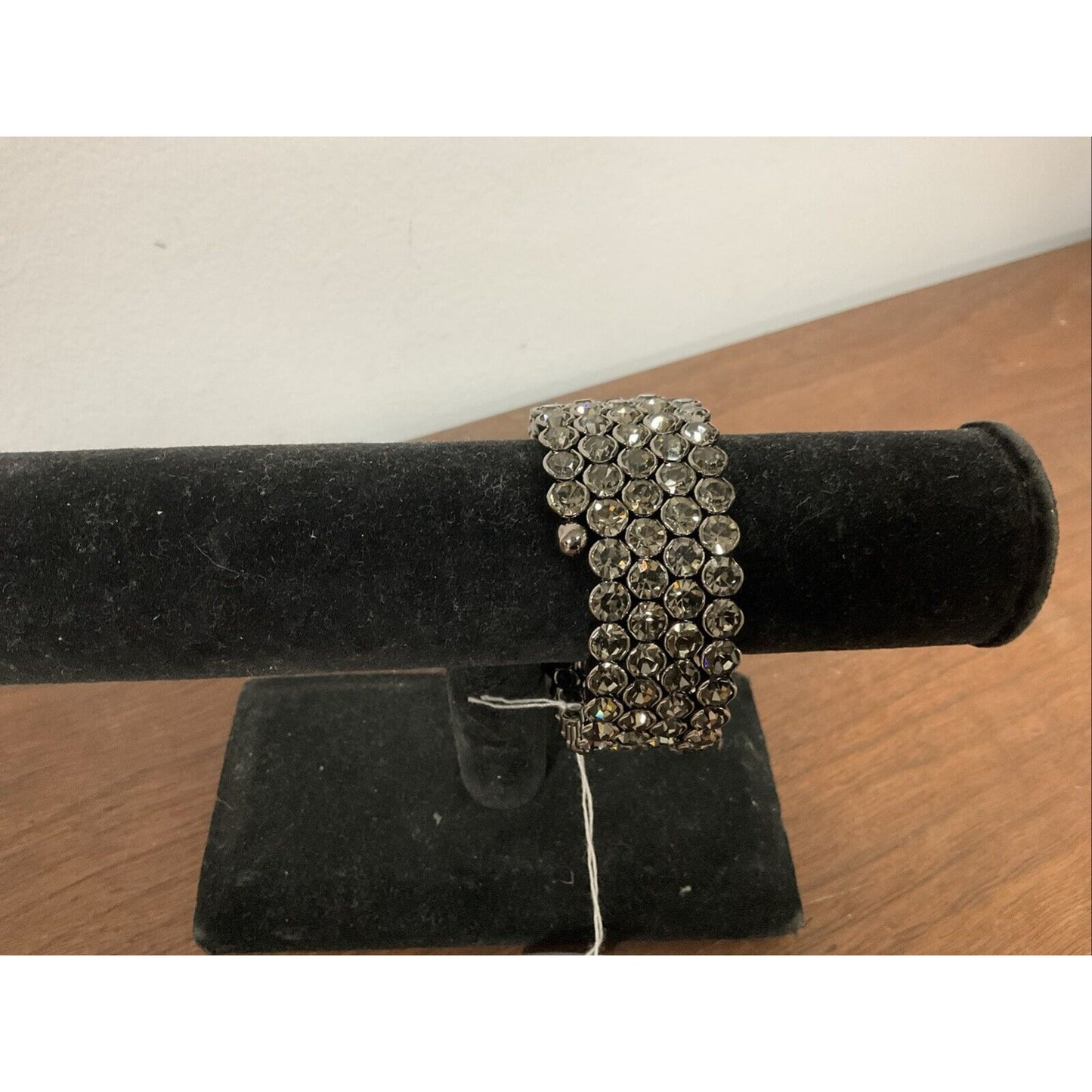 5 Lined Dark Silver Accordion Bracelet With Black Gems
