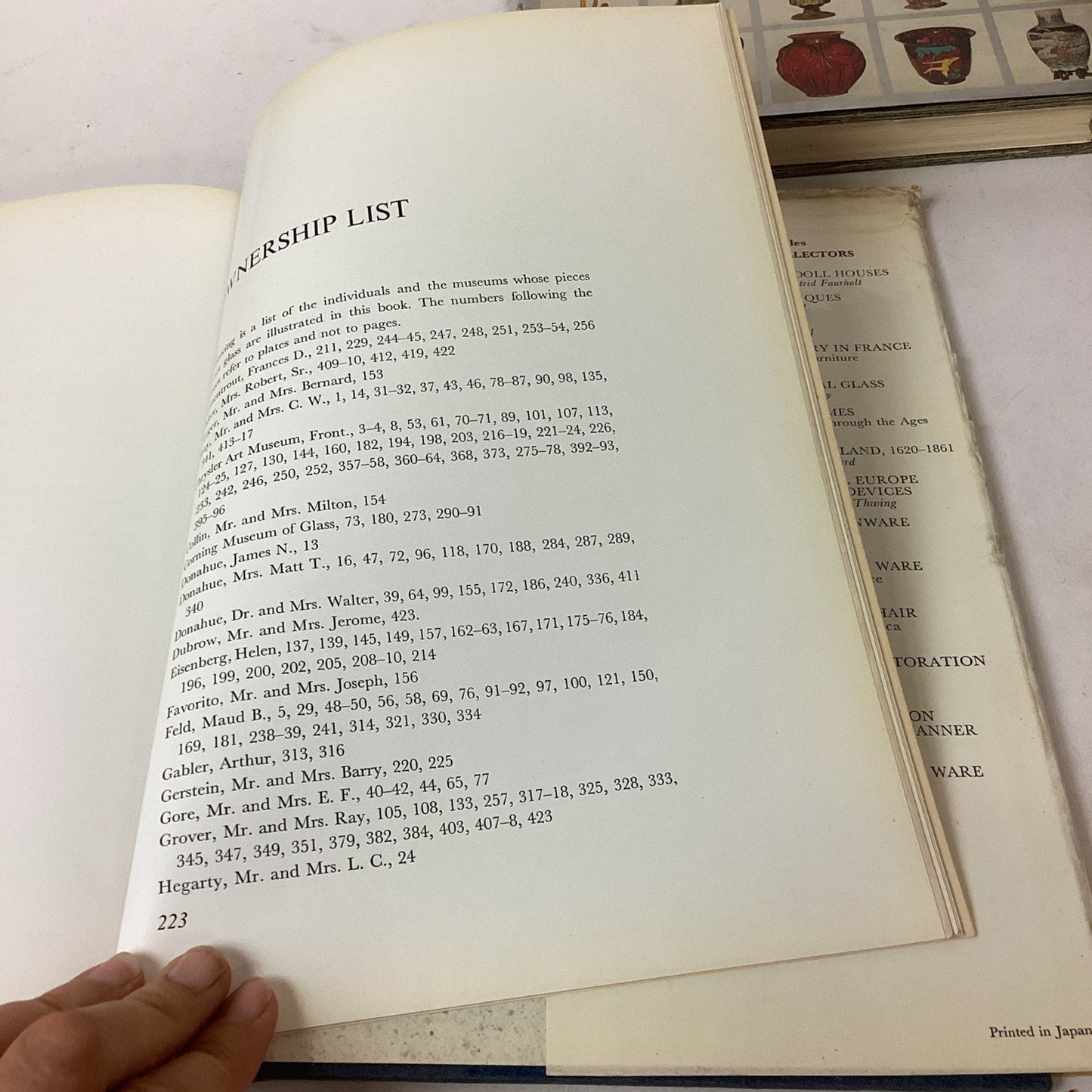 Art Glass Nouveau And Carved & Decorated European Art Glass Hardcover Books