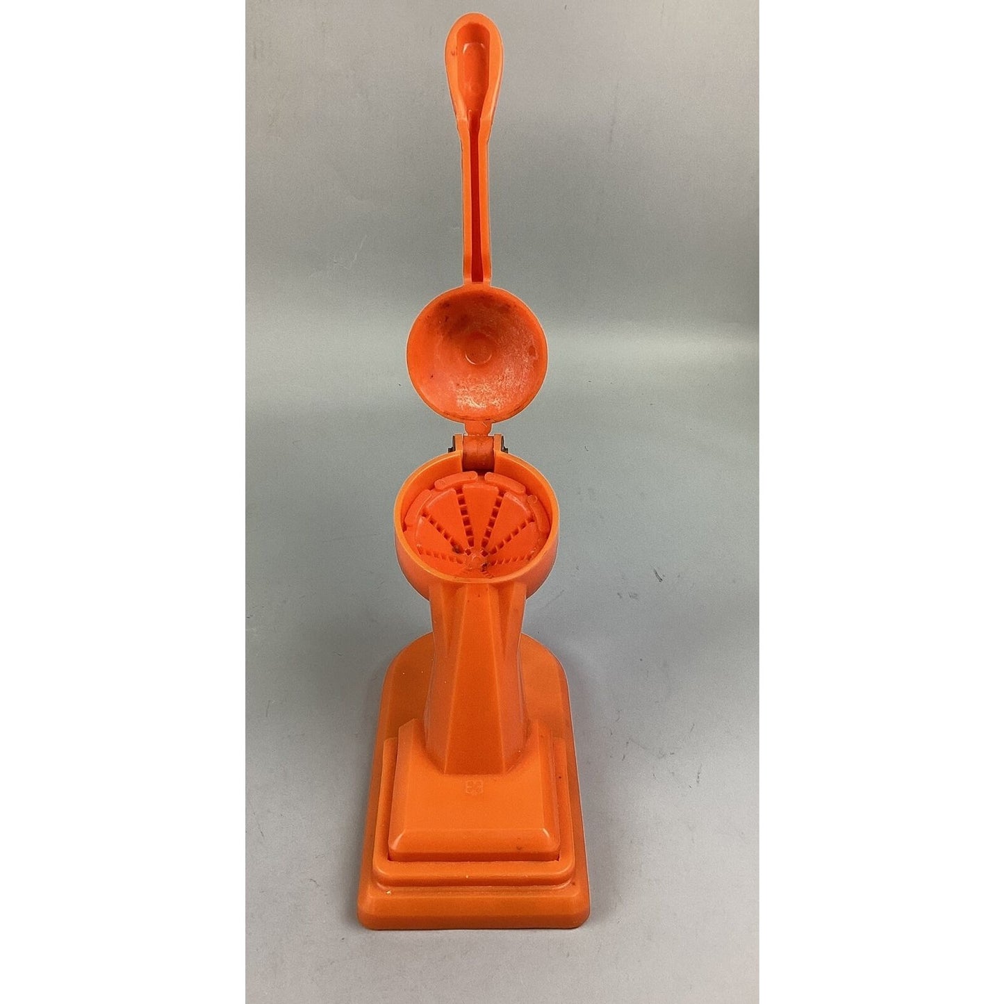 Manual Orange Grapefruit Juicer Citrus Press Squeeze - Large Plastic