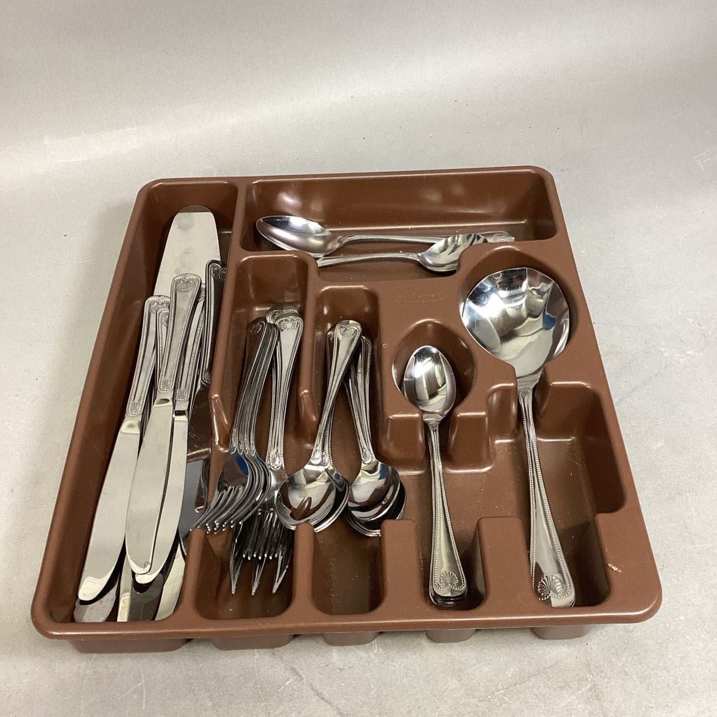 Set Of 34 - Supreme Cutlery Shell Interlace Stainless Japan Flatware Set