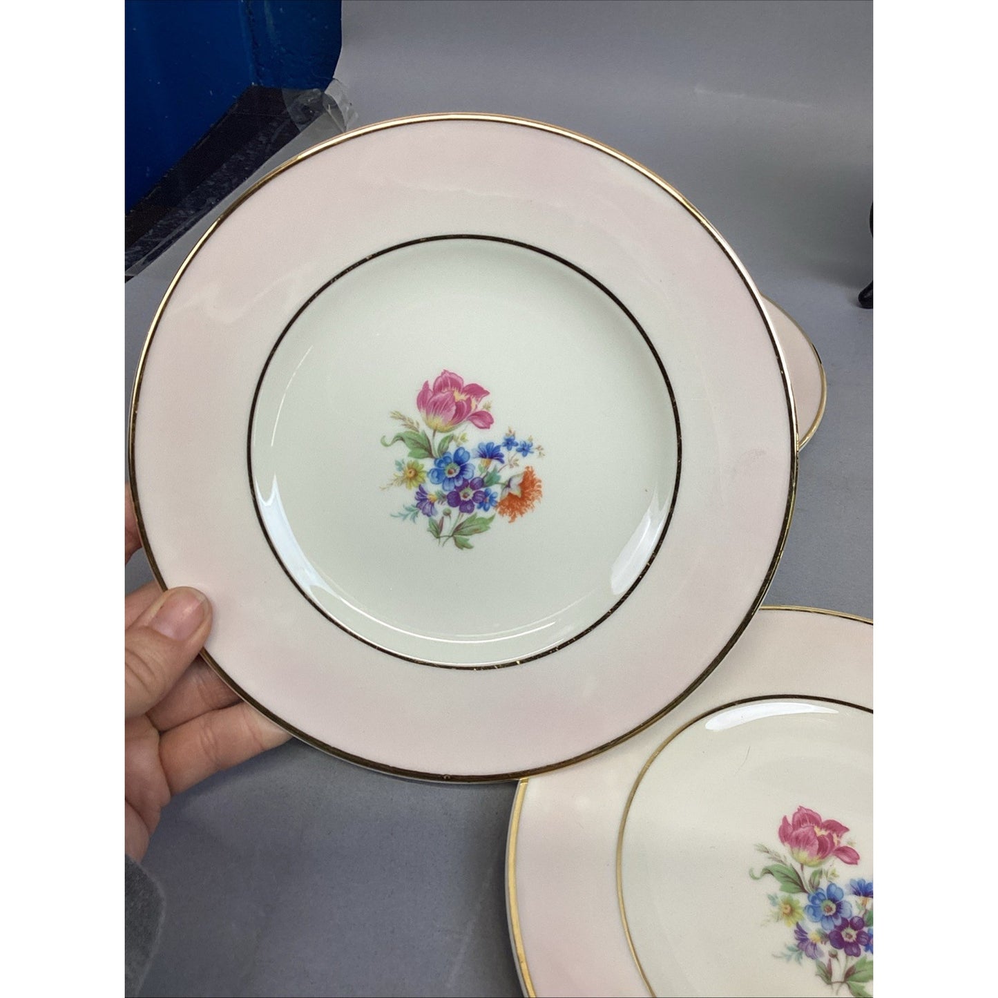 6 Vintage Aberdeen Floral 7” Salad Bread Dessert Plates with Gold Trim