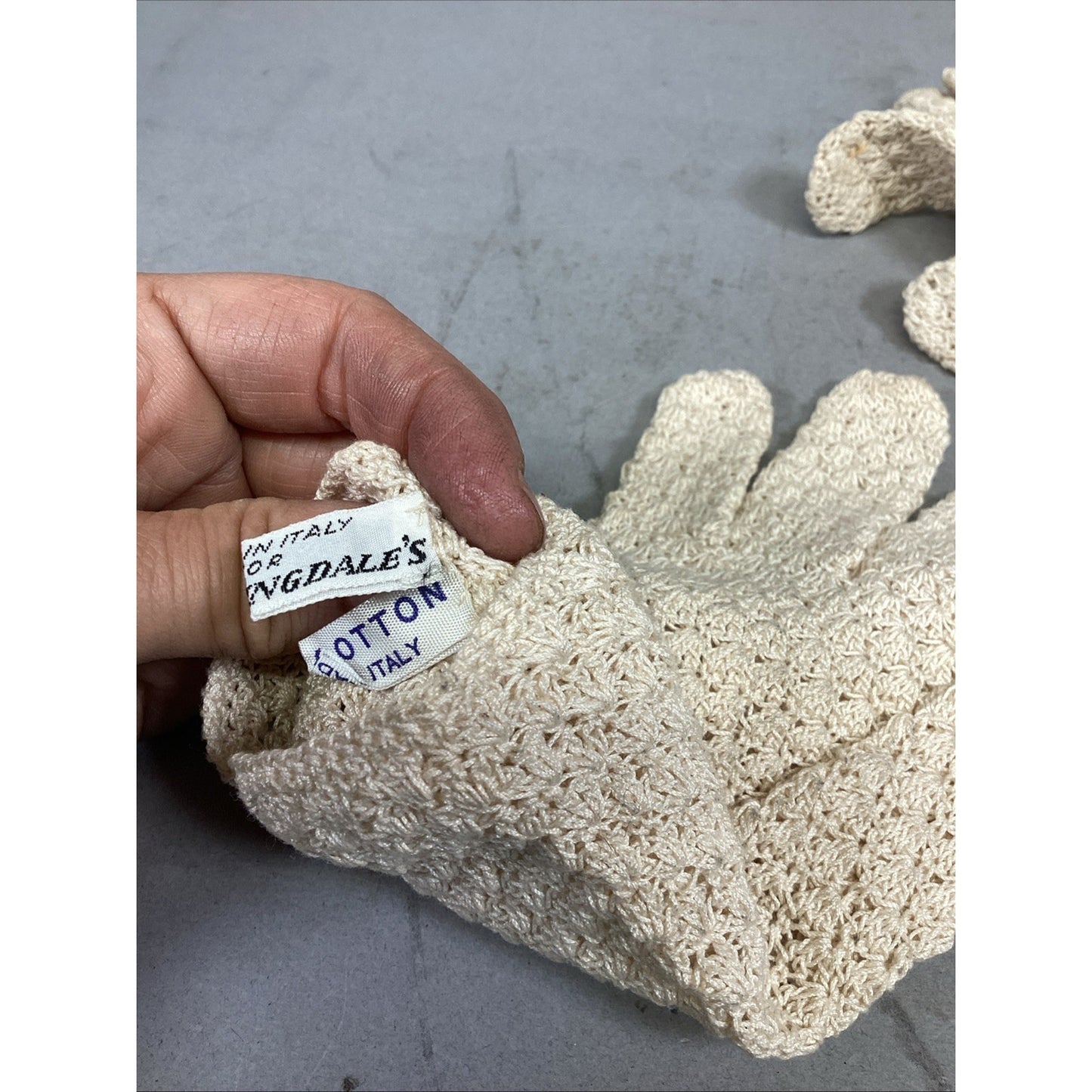 Set Of 3 Bloomingdale’s Women’s Gloves -Pink, Tan - Italy & White Lace - Austria