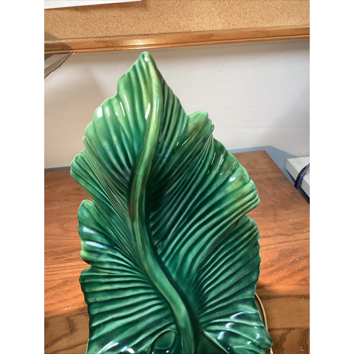Phil-Mar MCM Green Glaze Ceramic Leaf Tropical TV Lamp - Tested & Works - Rare