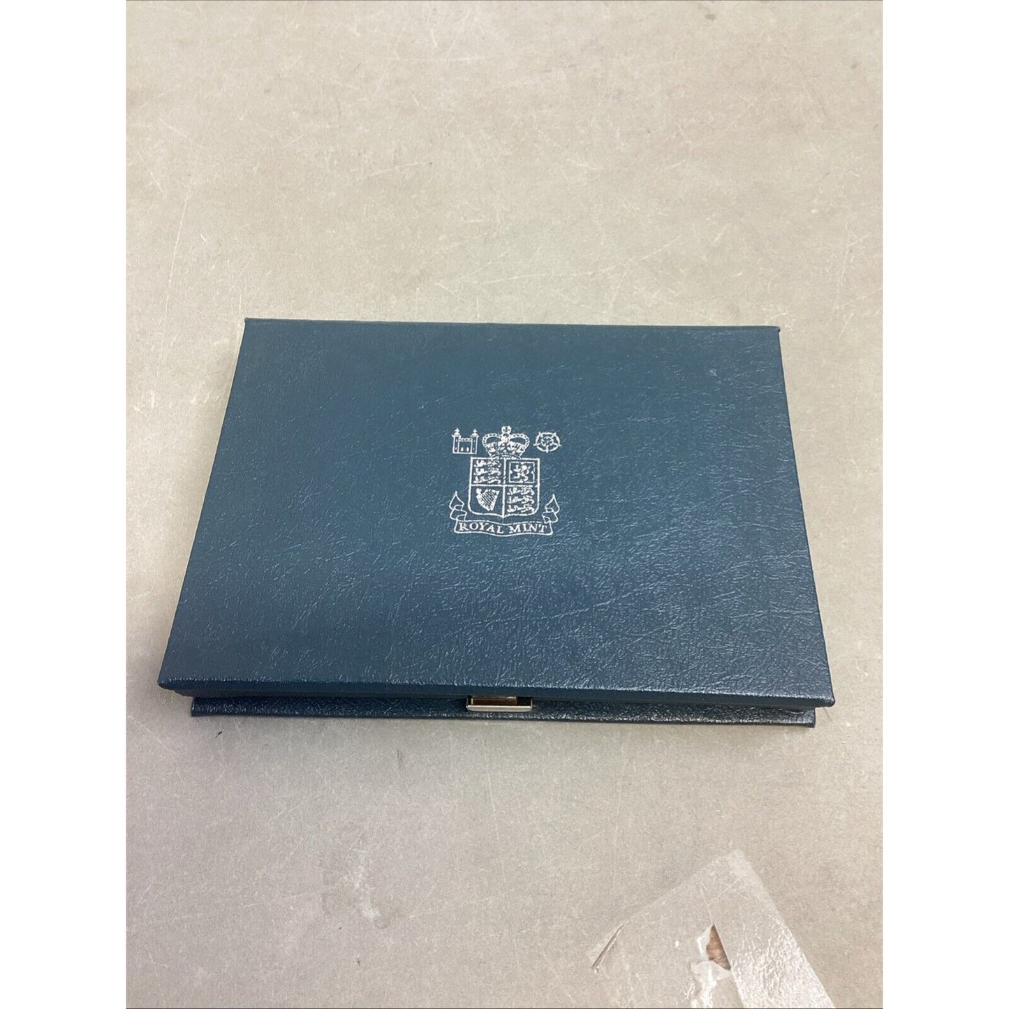 1983 UNITED KINGDOM ROYAL MINT 8 COIN PROOF SET - 8 Coins