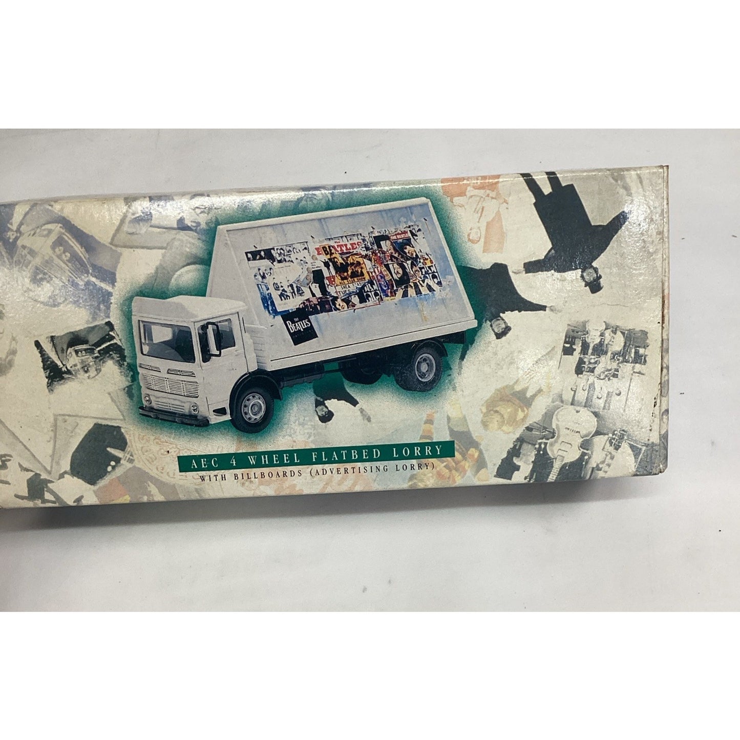 Corgi Classics Beatles Collection AEC 4 Wheel Flatbed Lorry NEW 1997
