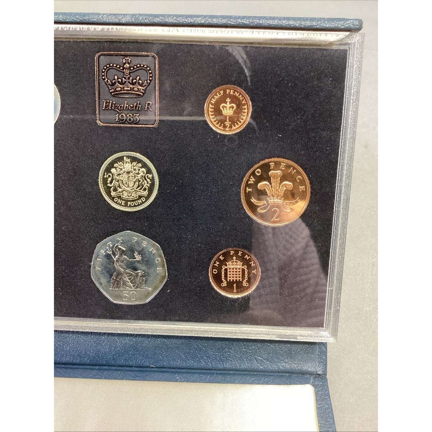 1983 UNITED KINGDOM ROYAL MINT 8 COIN PROOF SET - 8 Coins