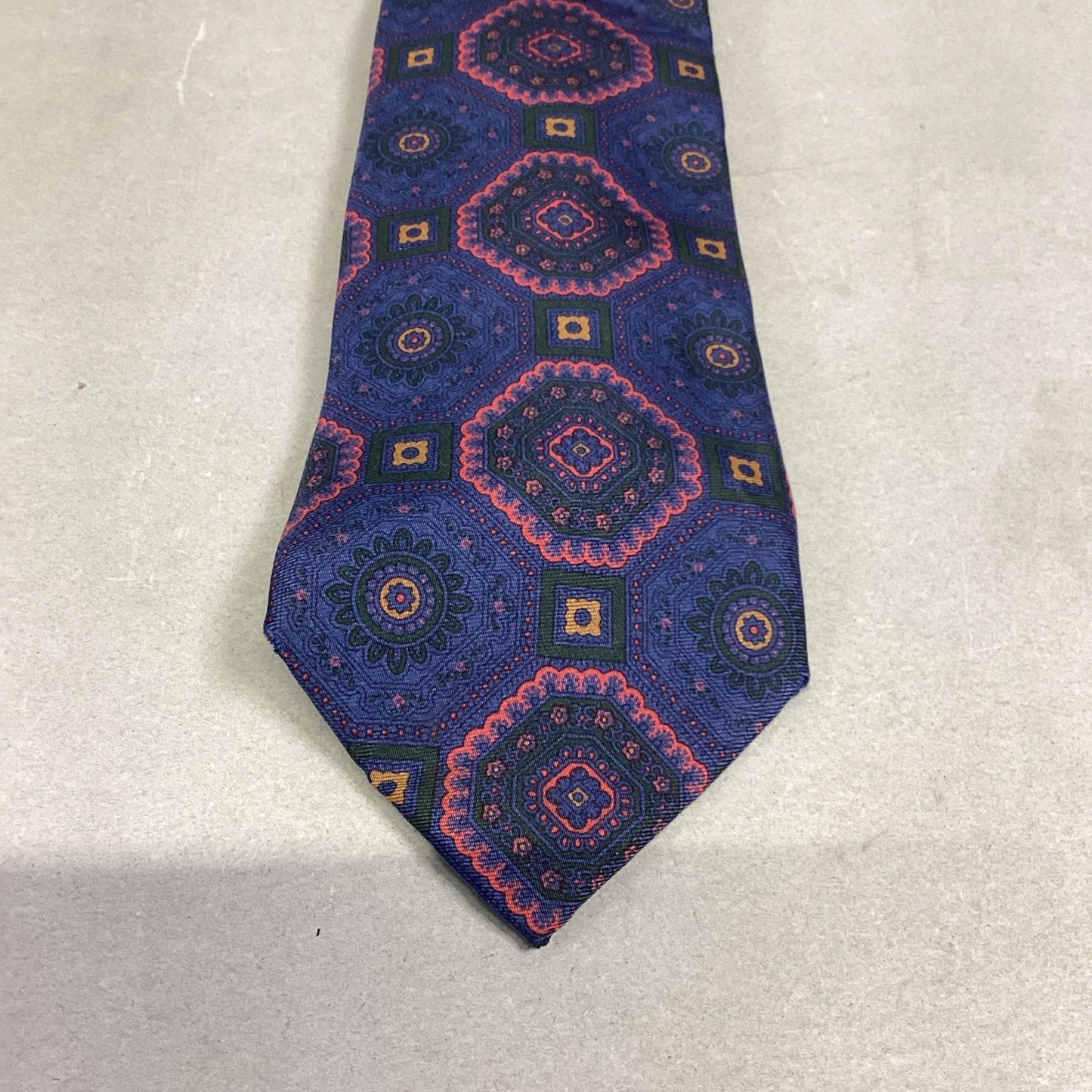 Frank Stella Ltd New York & Bloomingdale’s Peterborough 100% Silk Men’s Neckties Tie