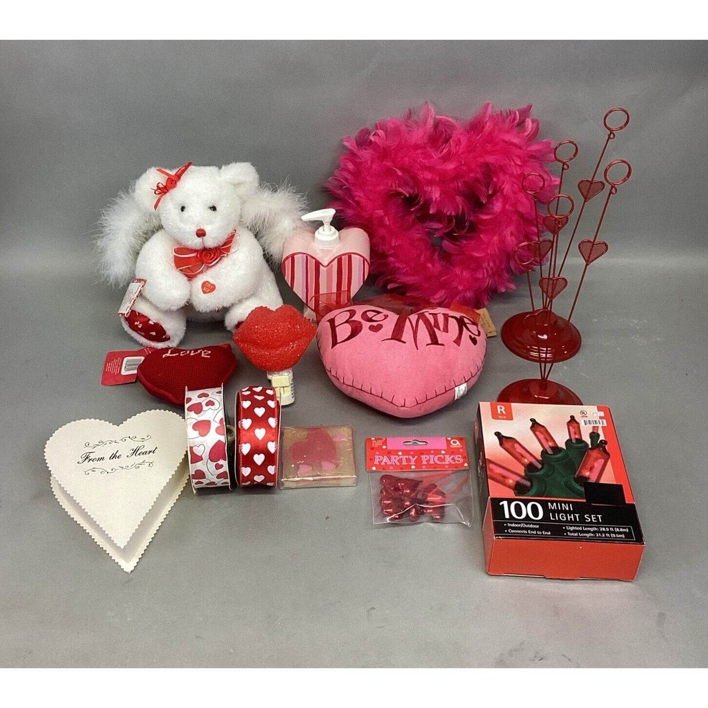 Set Of 14 Valentines Day Party Set - Plush Bear, Soap Pump, Pillows, Lights