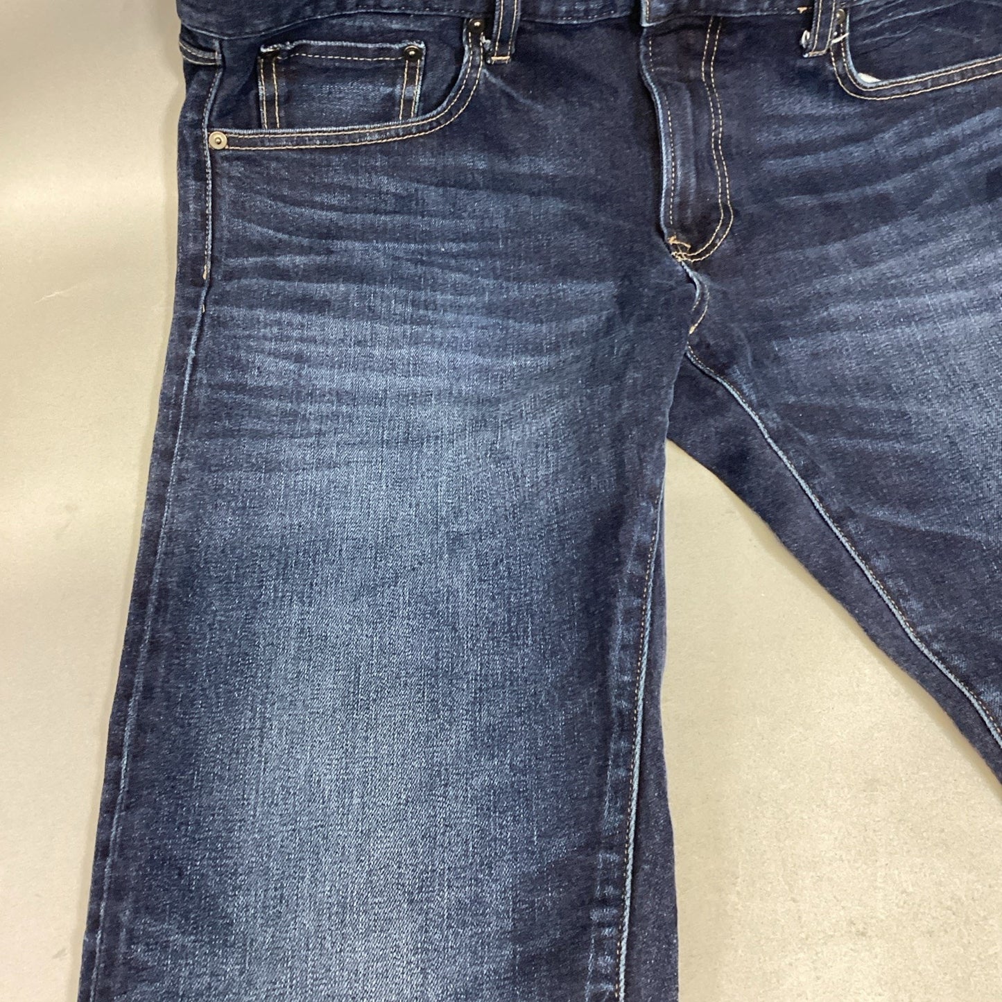 Uniqlo Men’s Blue Denim Slim Straight Low Rise Jeans - 35x32