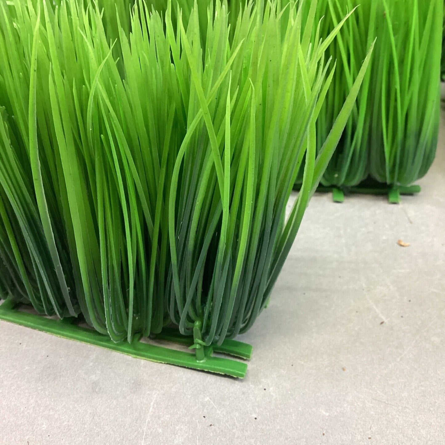 Lot Of 27 Fake Green Grass Decoration For Aquariums & More