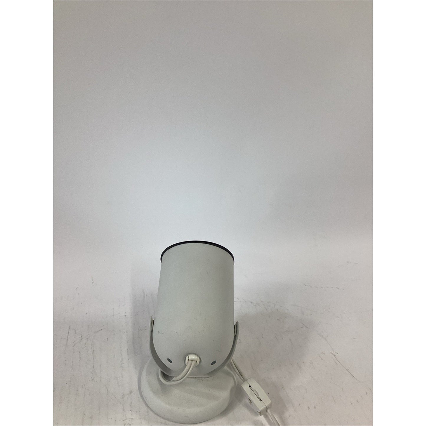 Portable Luminaire Lamp Spotlight With Red/White/Blue Lightbulb